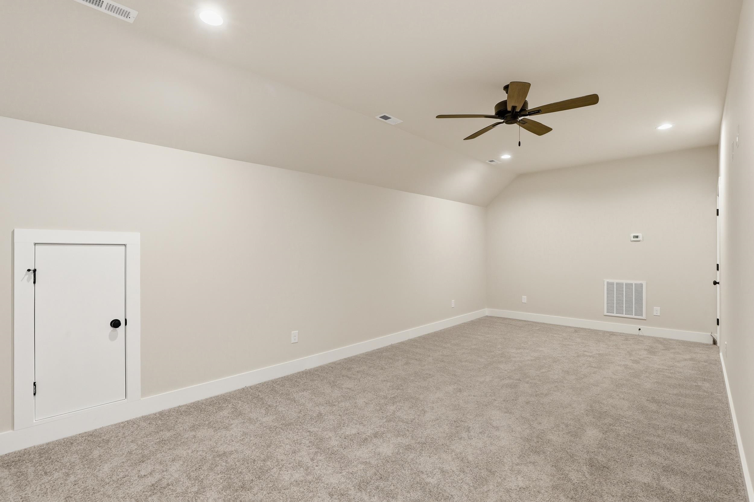4004 Hollybank Drive Property Photo 25
