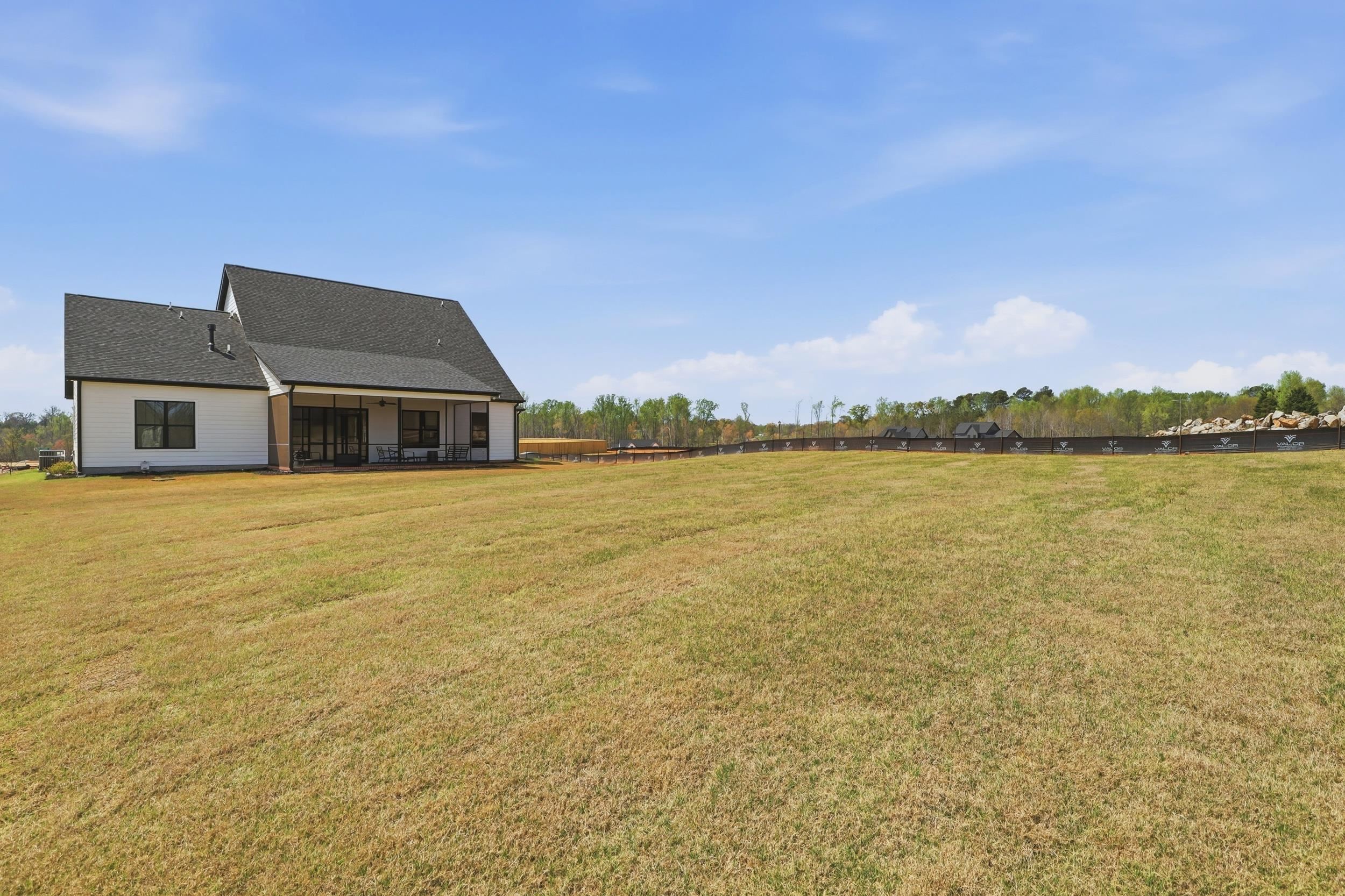 4004 Hollybank Drive Property Photo 31