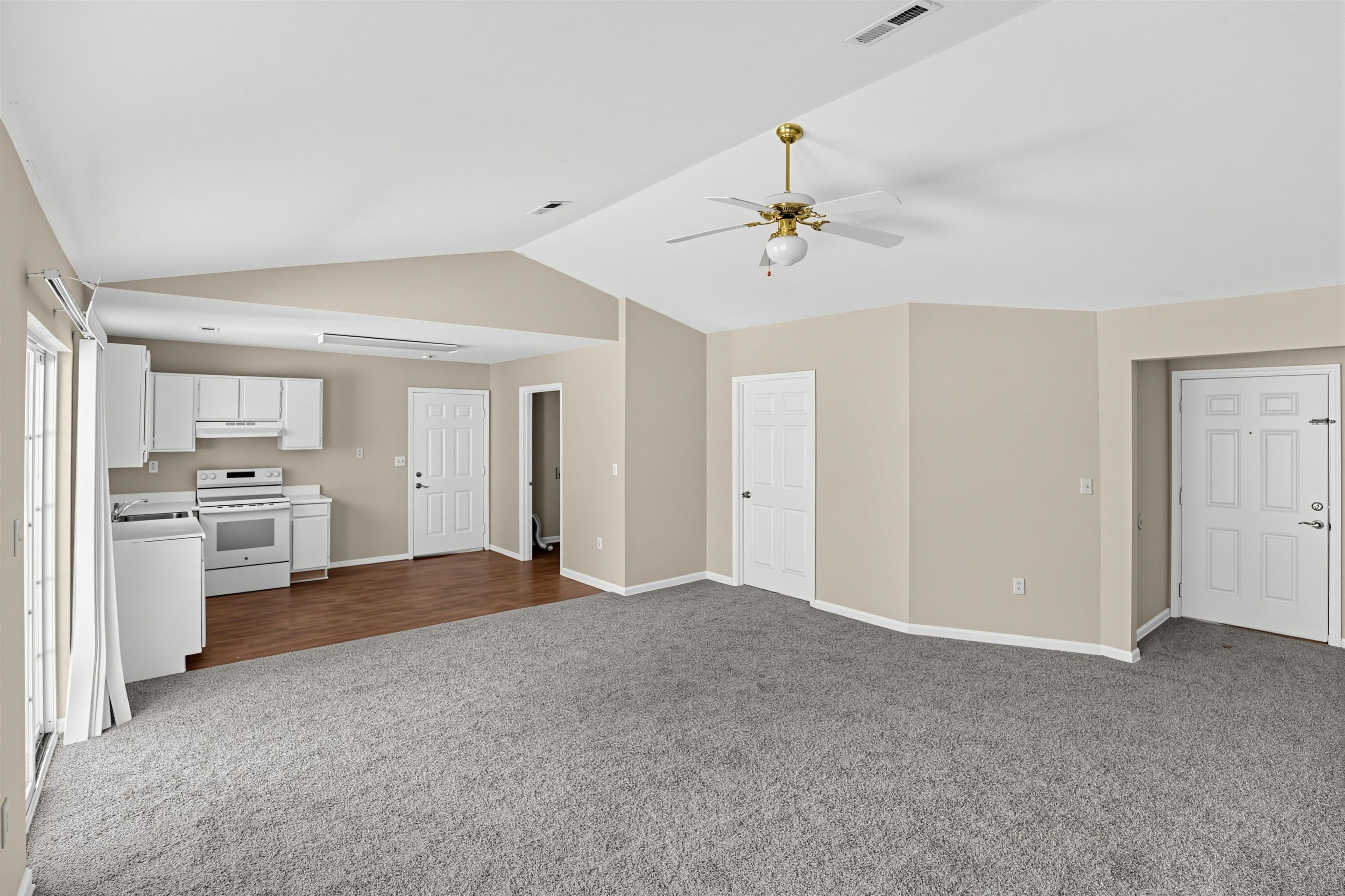 534 Lavendula Street Property Photo 16