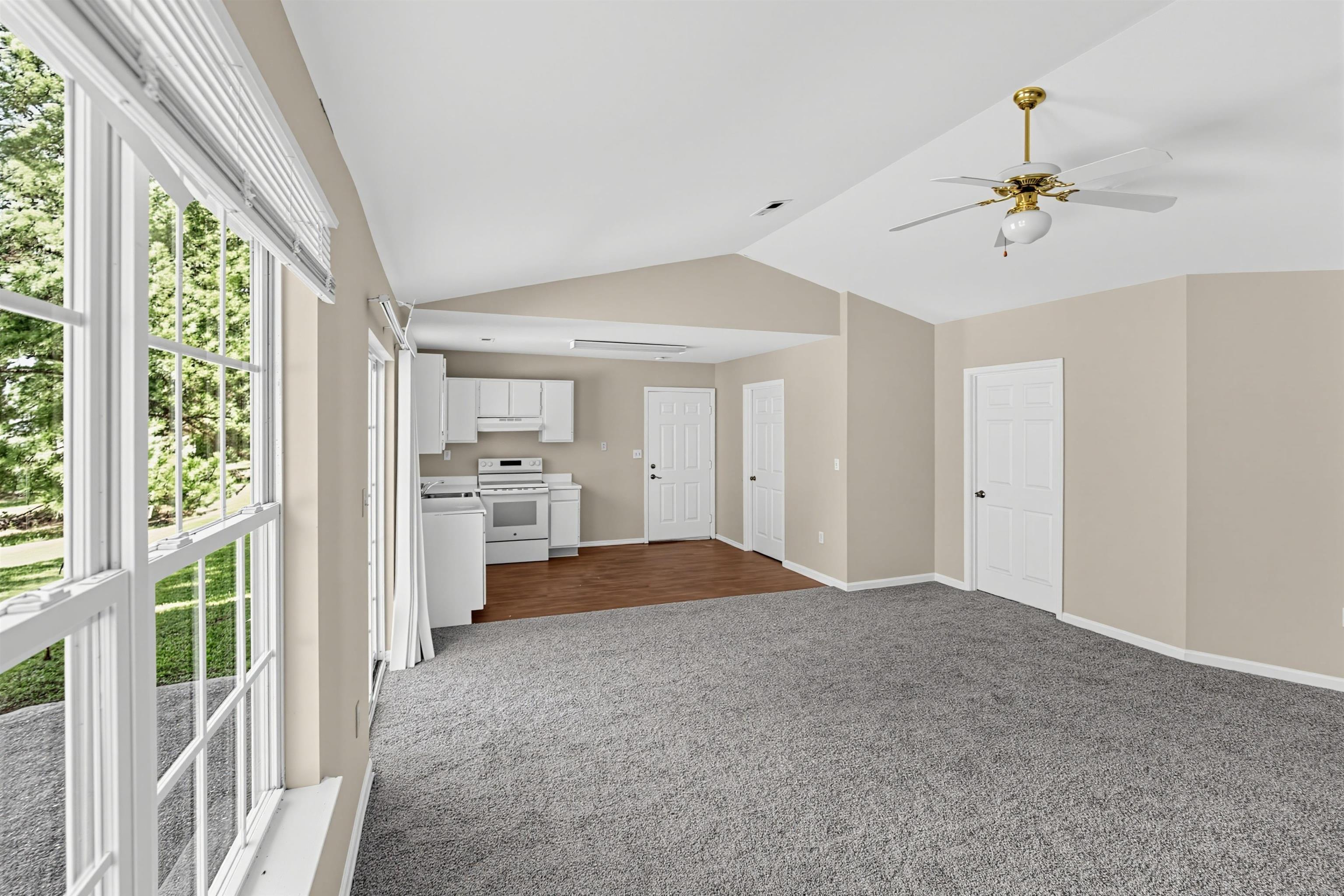 534 Lavendula Street Property Photo 17
