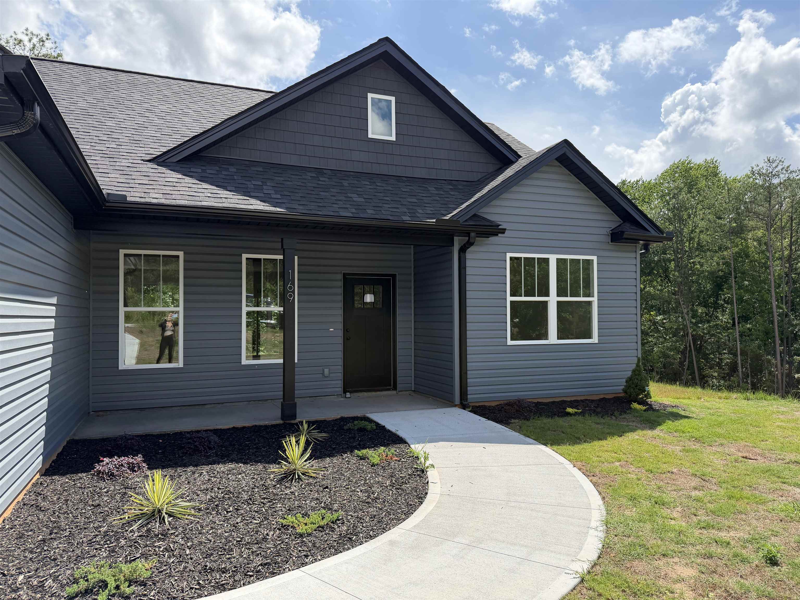 169 Susans Road Property Photo 2