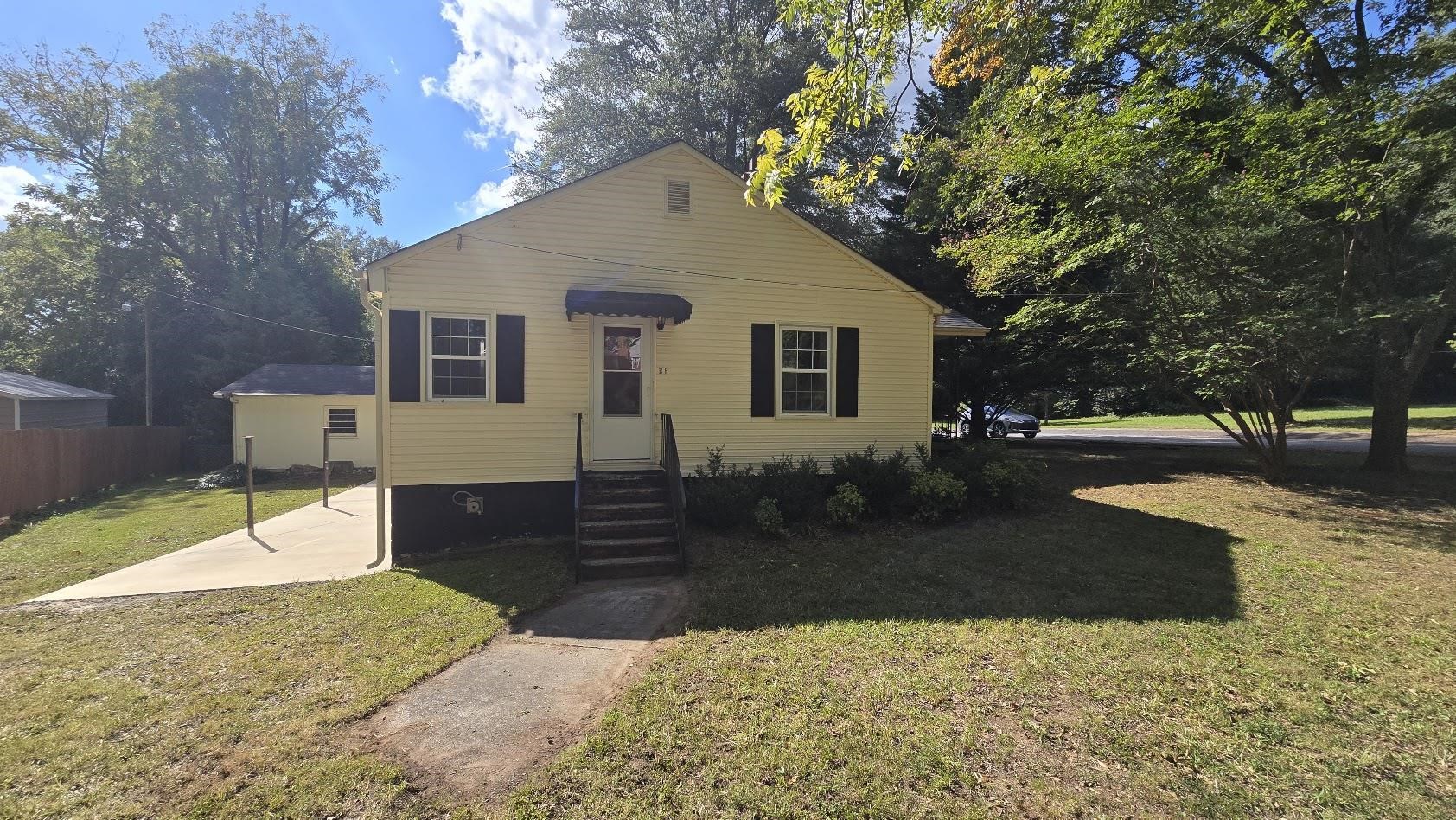 114 Indian Hill St Property Photo 17
