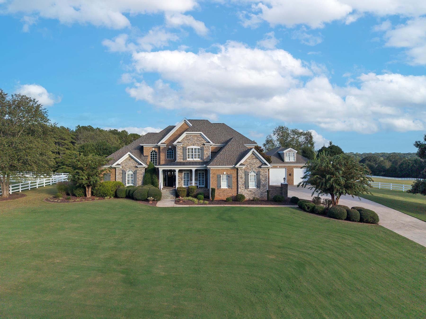 103 Ivy Trail Property Photo 1