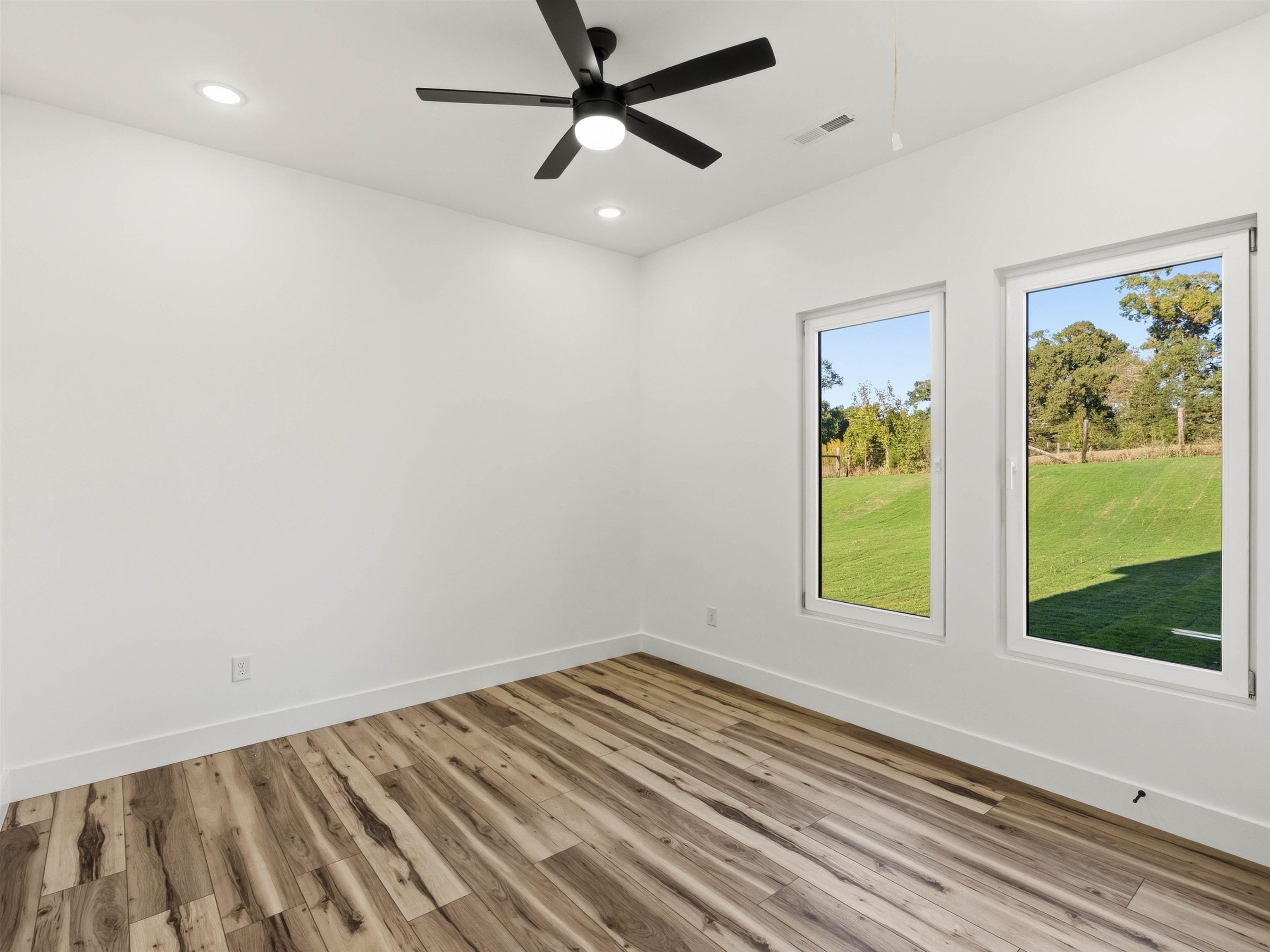110 Marseille Drive Property Photo 34