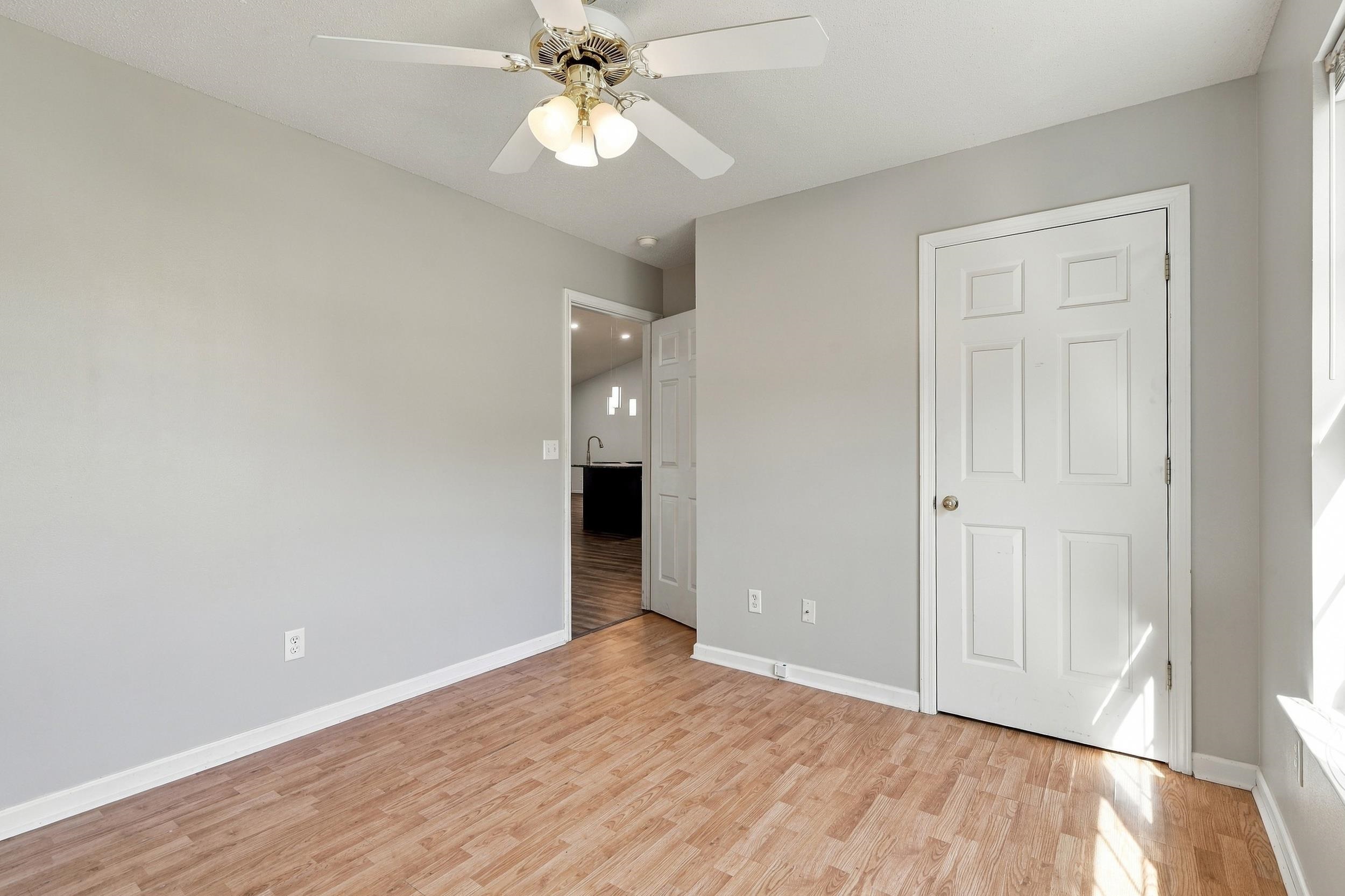 204 Bitternut Lane Property Photo 16
