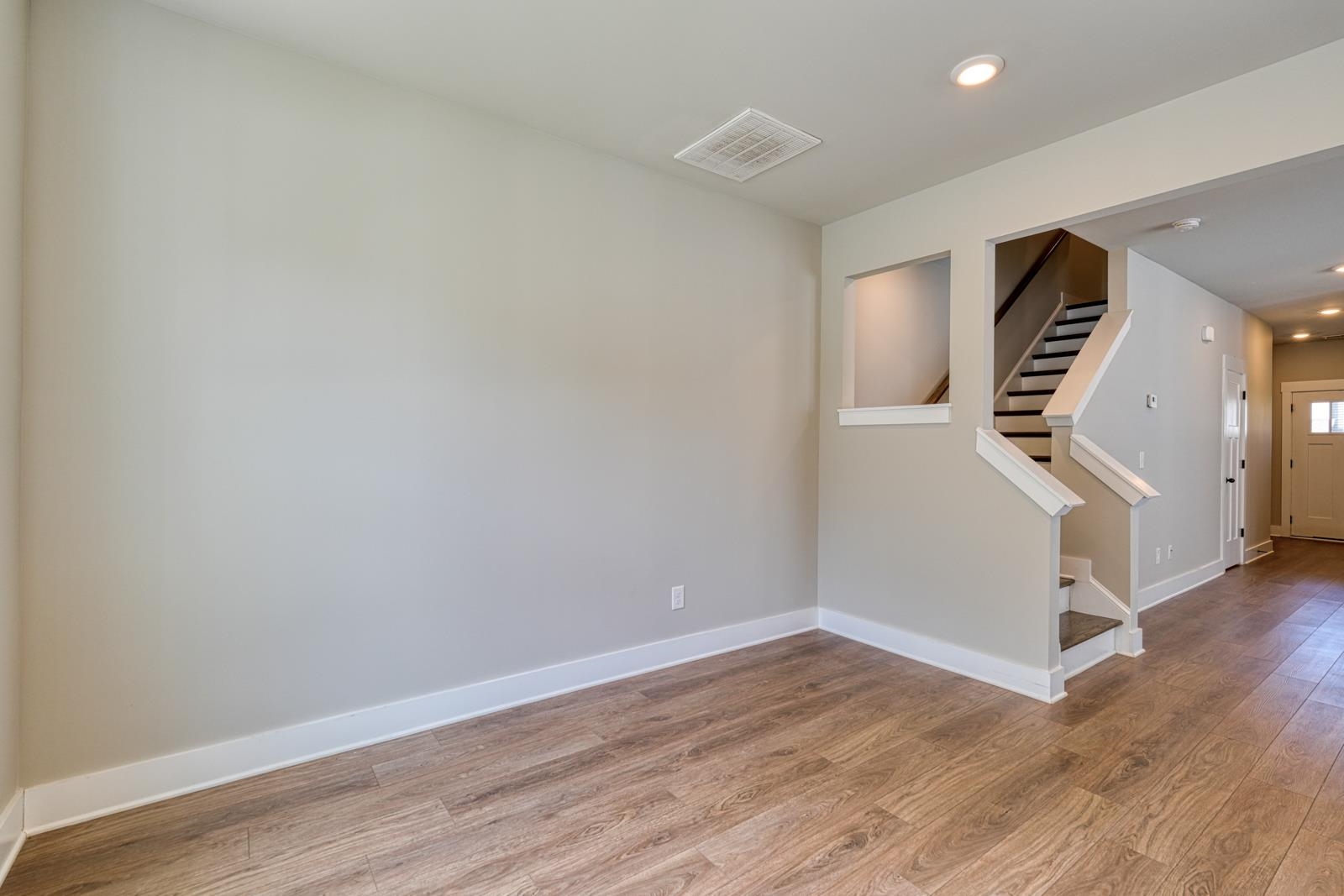 1039 Millison Place Property Photo 12
