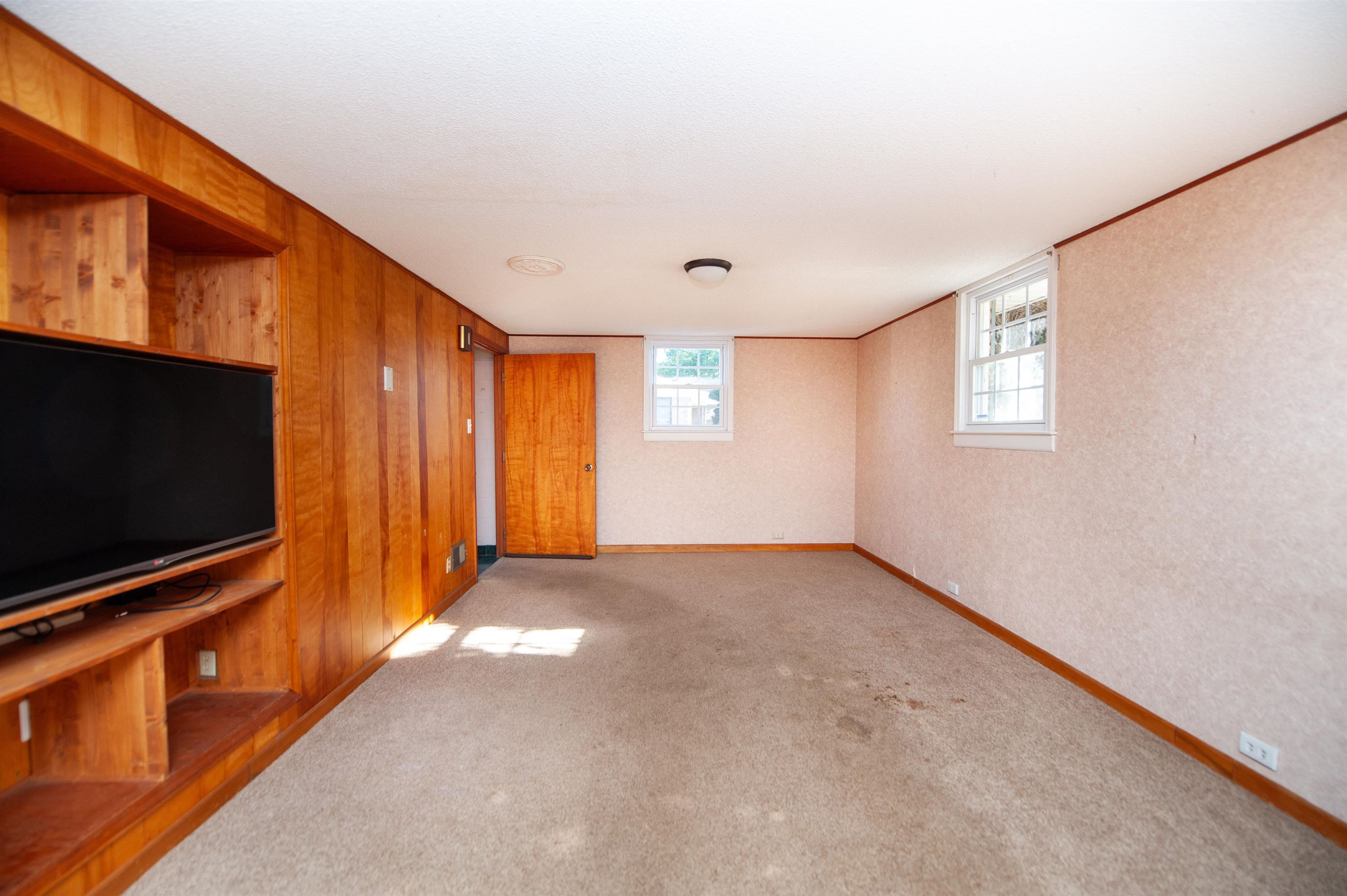 124 Midland Drive Property Photo 6