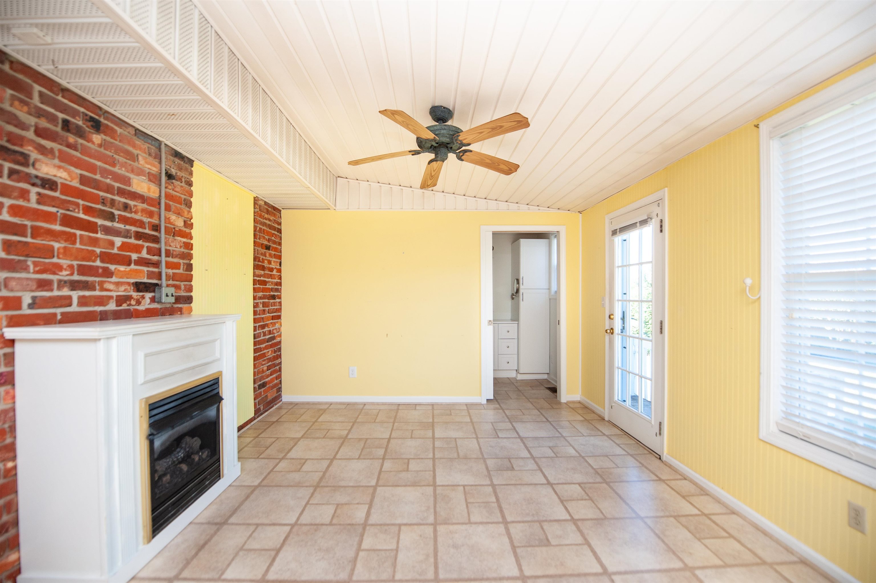 124 Midland Drive Property Photo 18