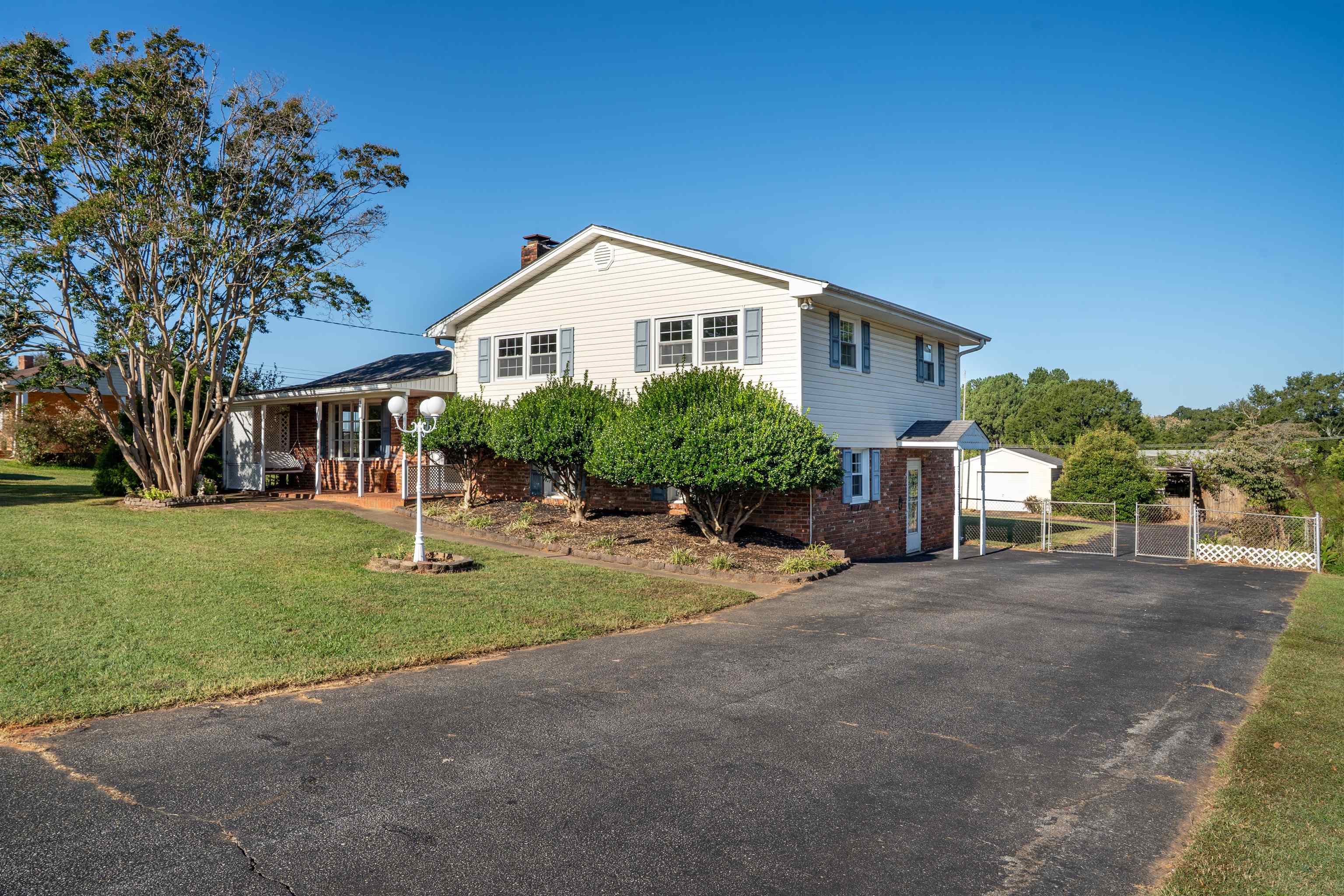 124 Midland Drive Property Photo 38