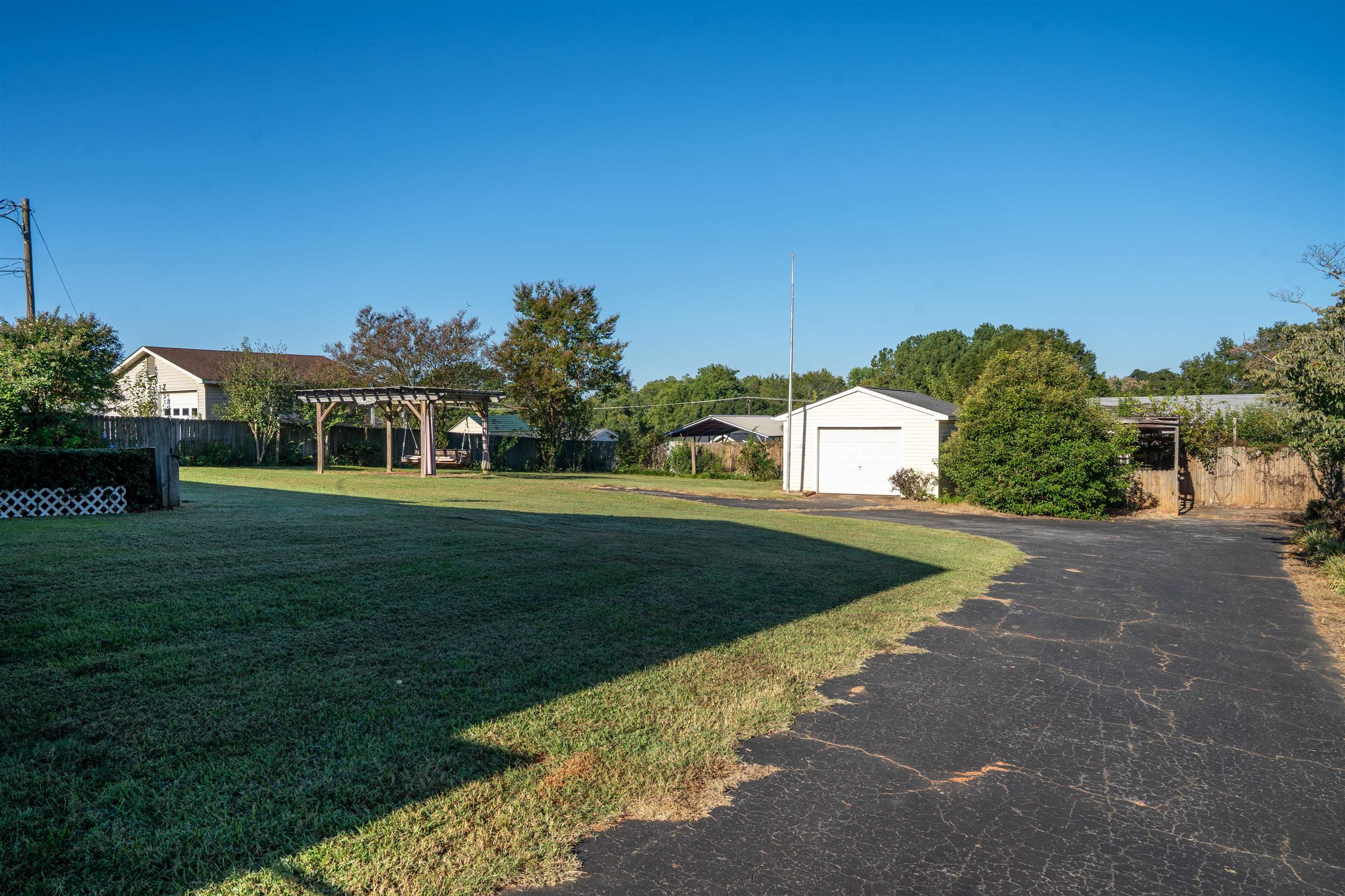 124 Midland Drive Property Photo 39