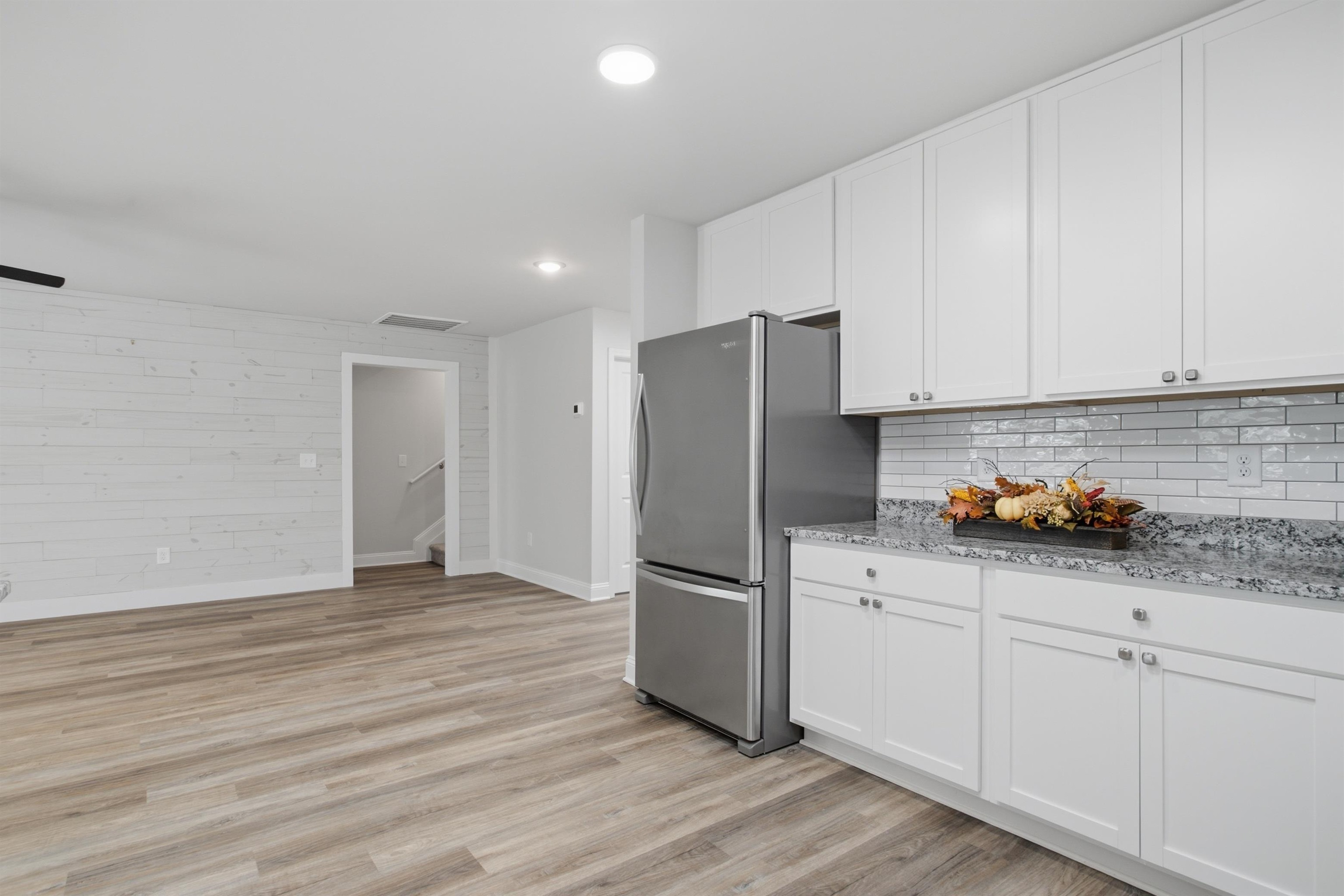 216 Woodfield Avenue Property Photo 6