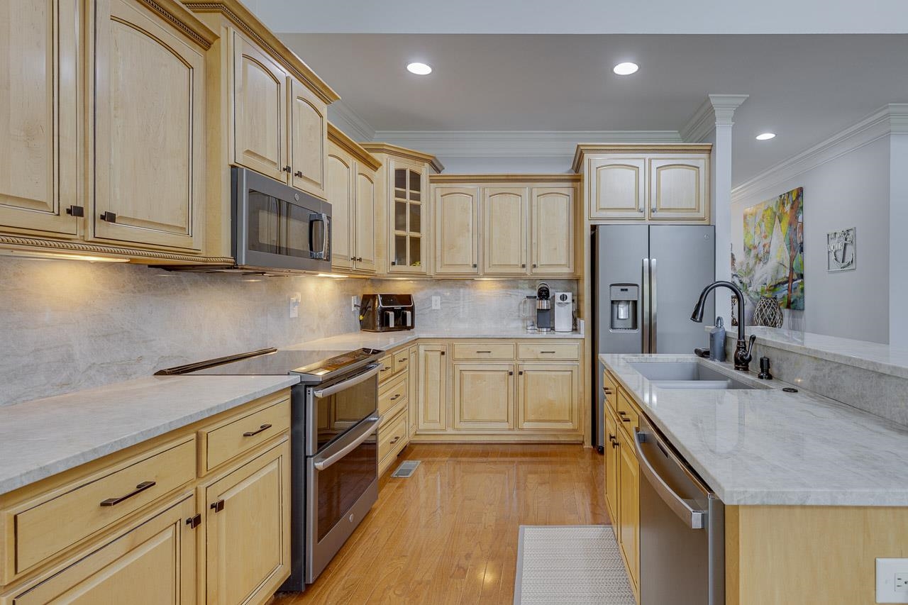 319 Arsenal Drive Property Photo 16