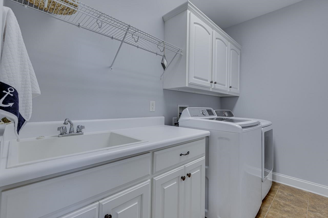 319 Arsenal Drive Property Photo 25