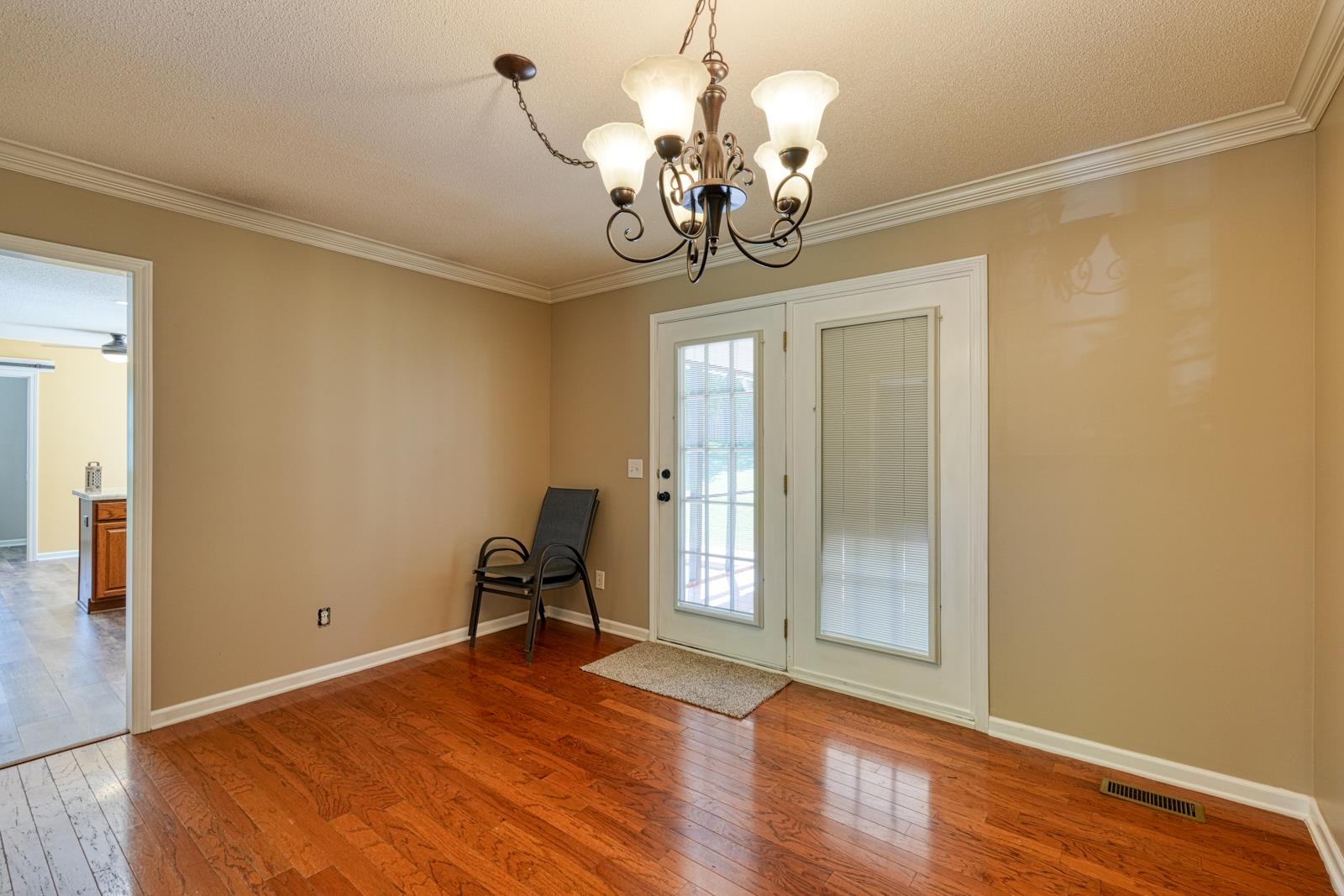 137 Greenway Drive Property Photo 9