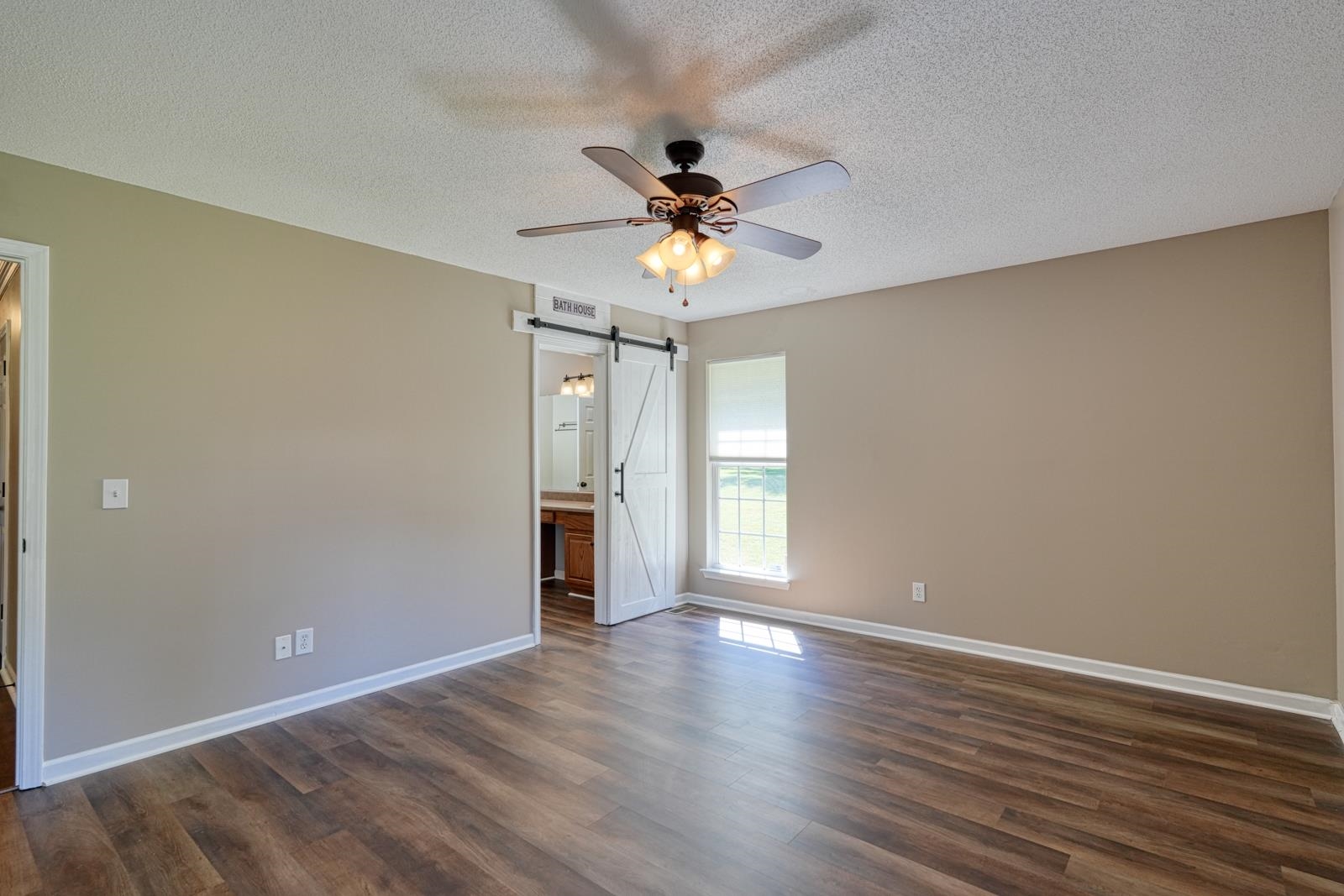 137 Greenway Drive Property Photo 22