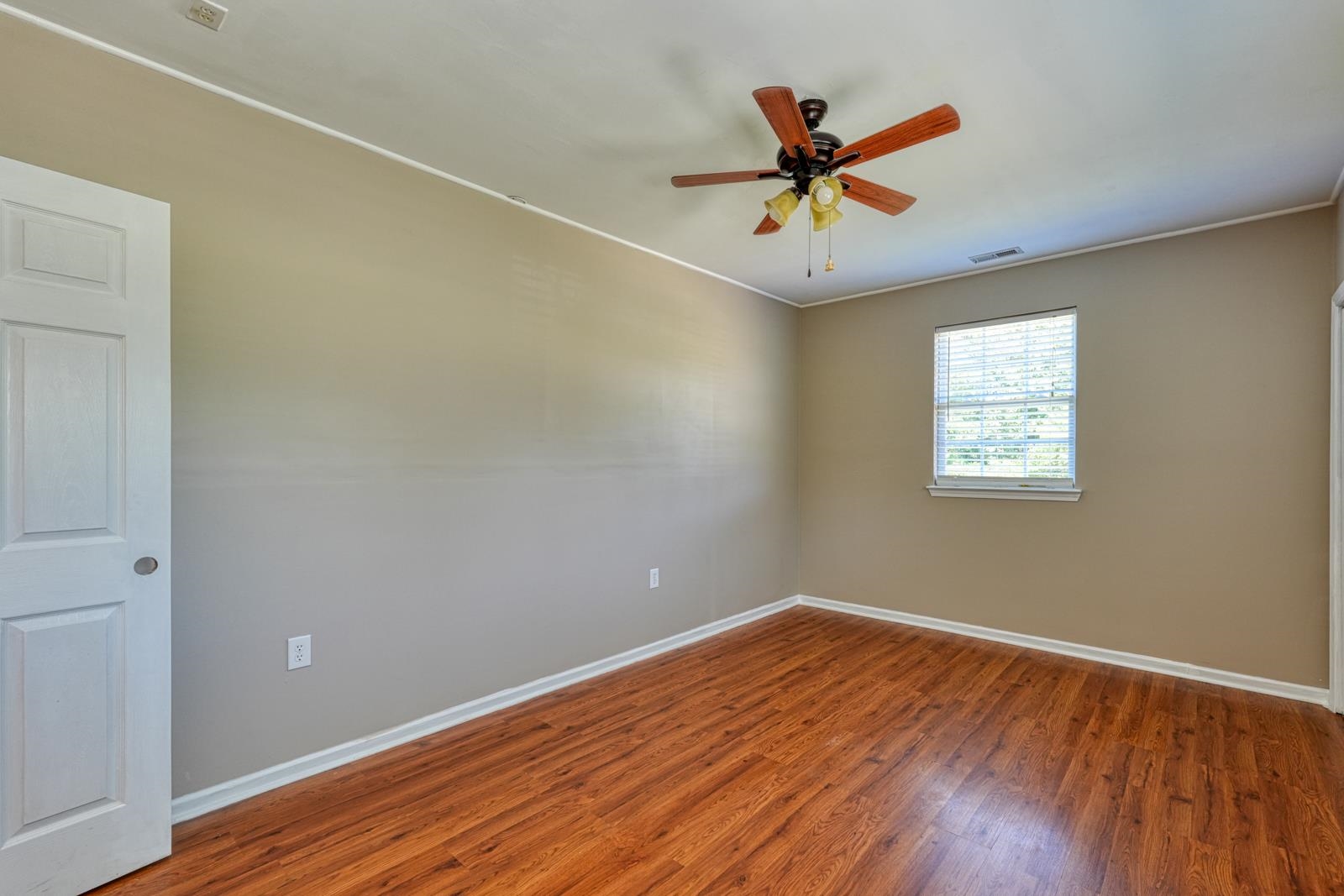 137 Greenway Drive Property Photo 27