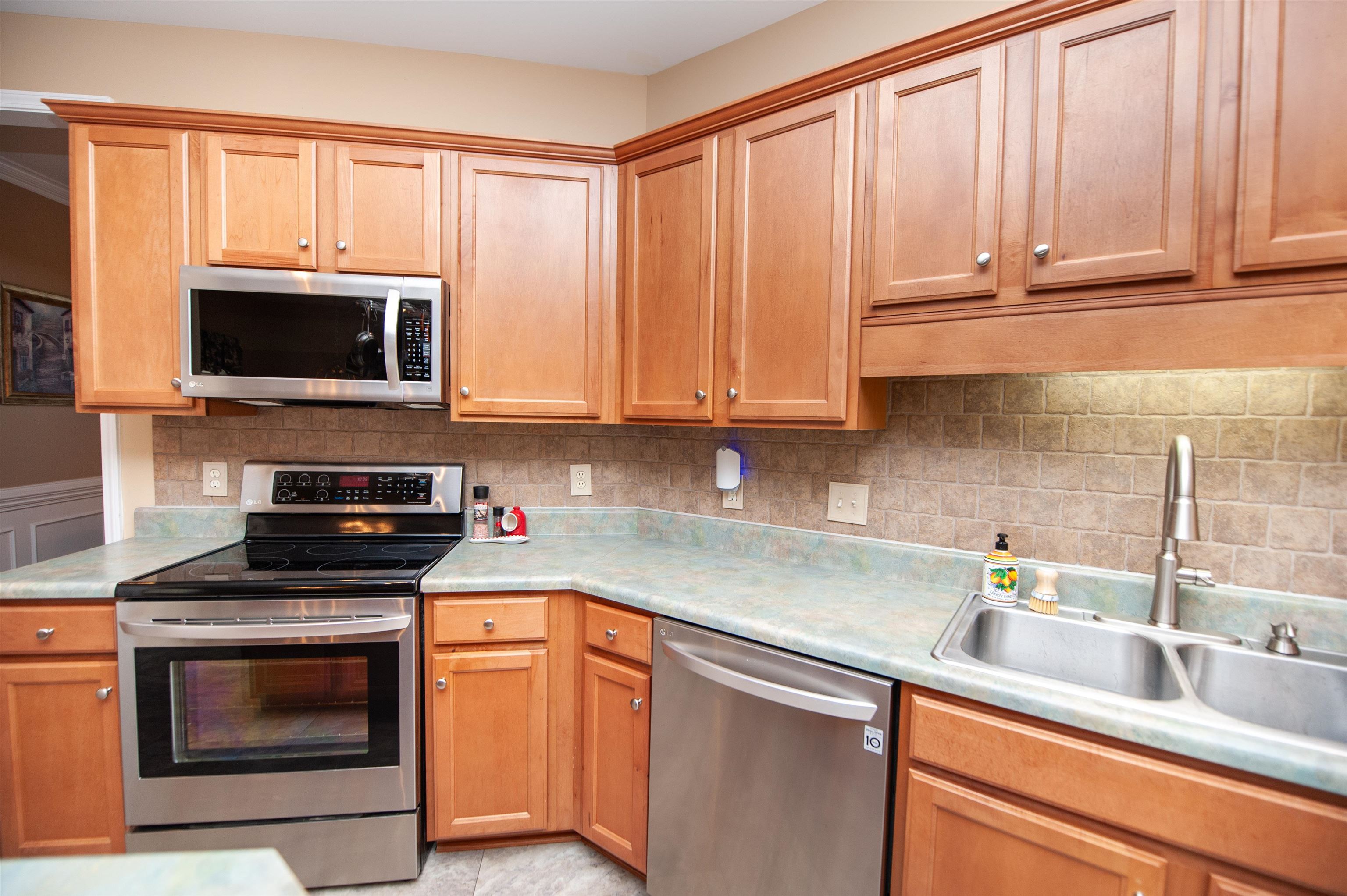 341 Archway Court Property Photo 10