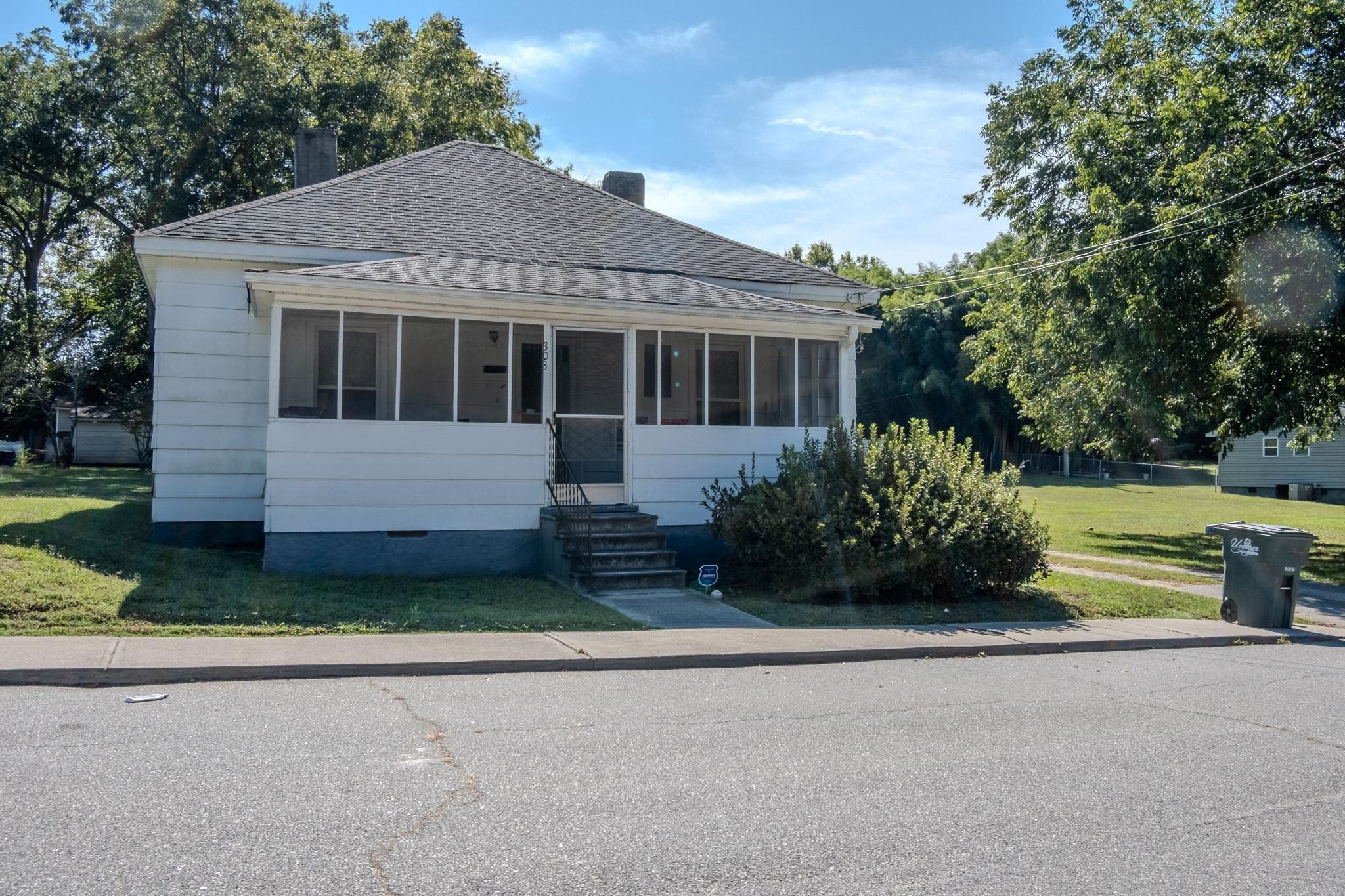 303 Oshields Street Property Photo 2
