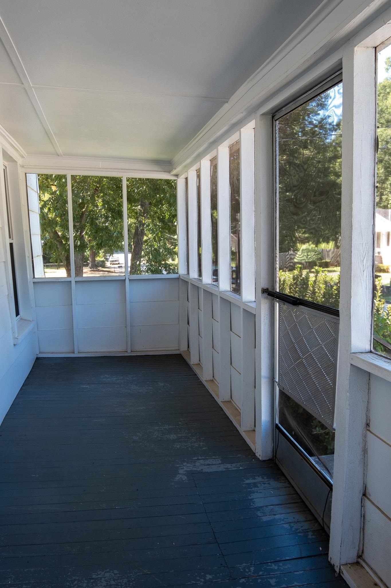 303 Oshields Street Property Photo 3