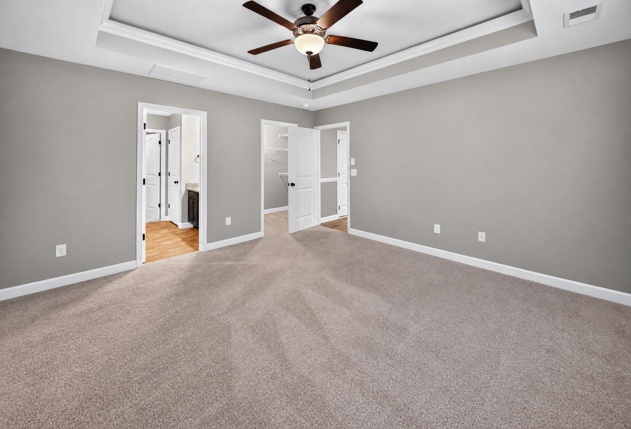 436 Shoreline Boulevard Property Photo 13