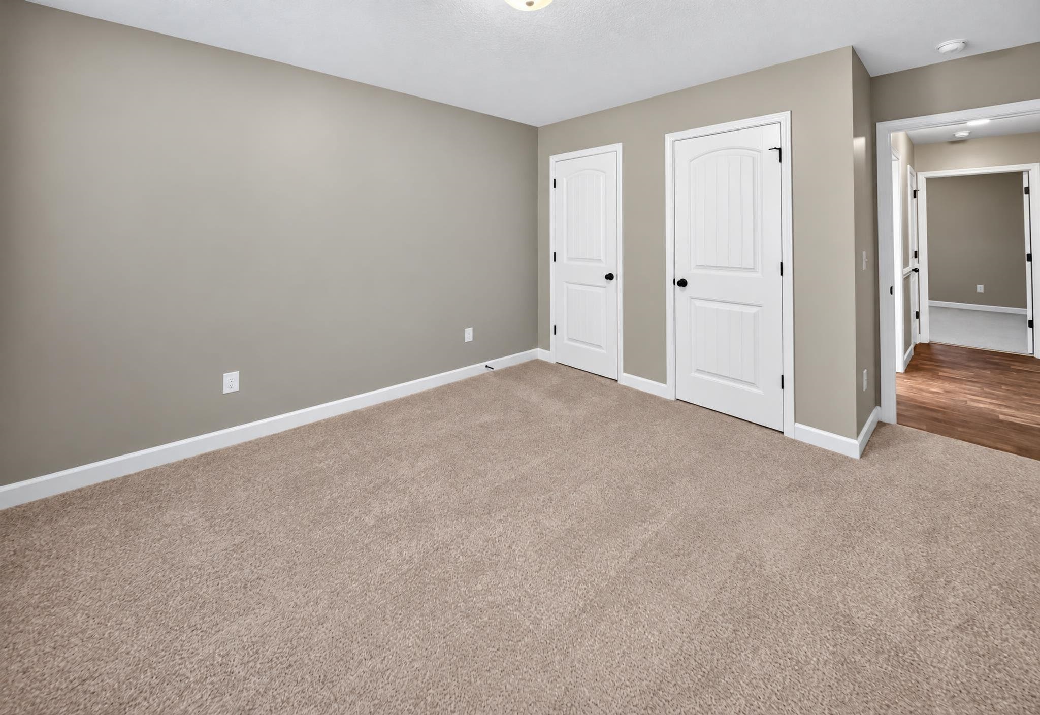 436 Shoreline Boulevard Property Photo 20