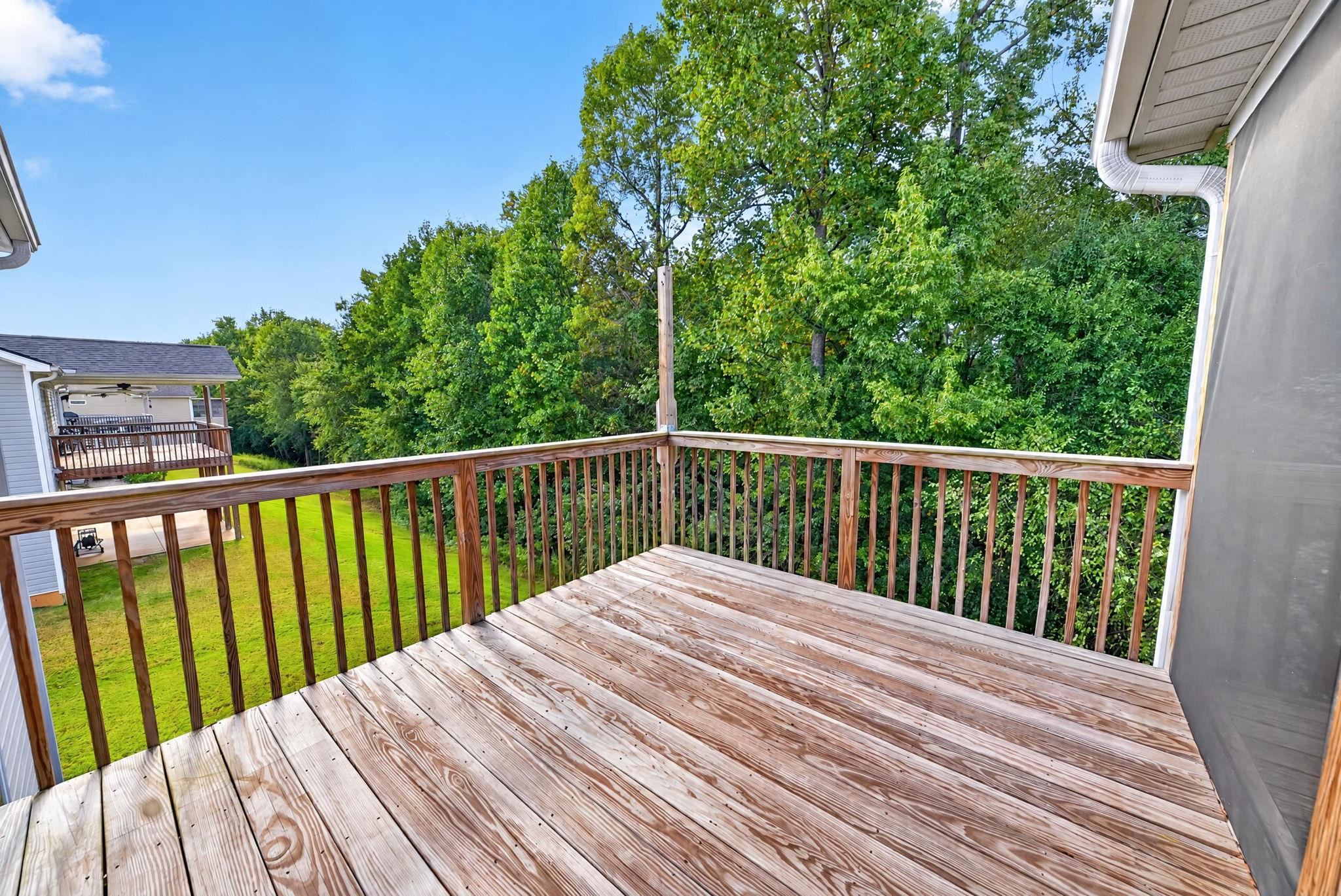 436 Shoreline Boulevard Property Photo 27