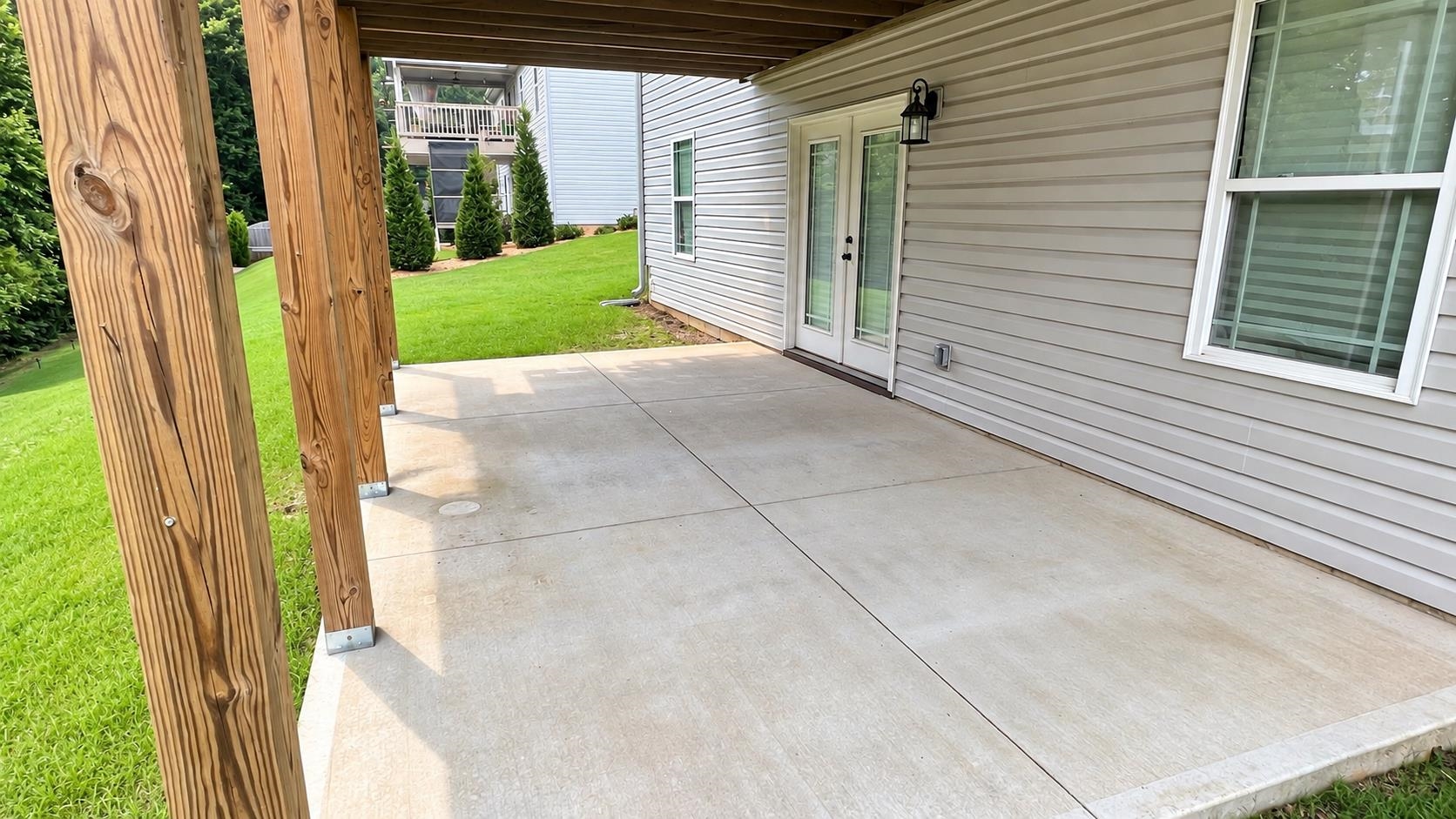 436 Shoreline Boulevard Property Photo 28