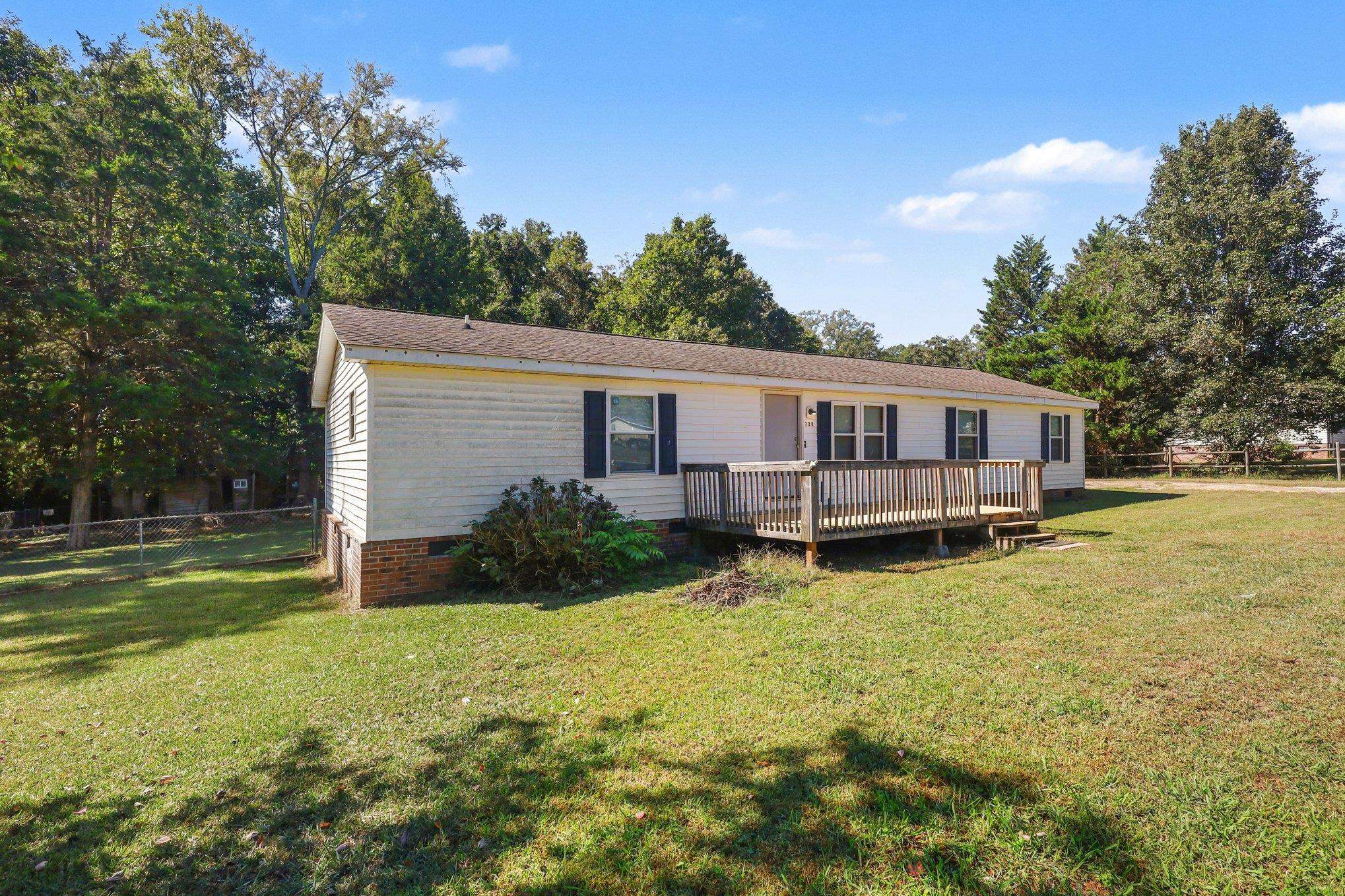 236 Angells Drive Property Photo 4