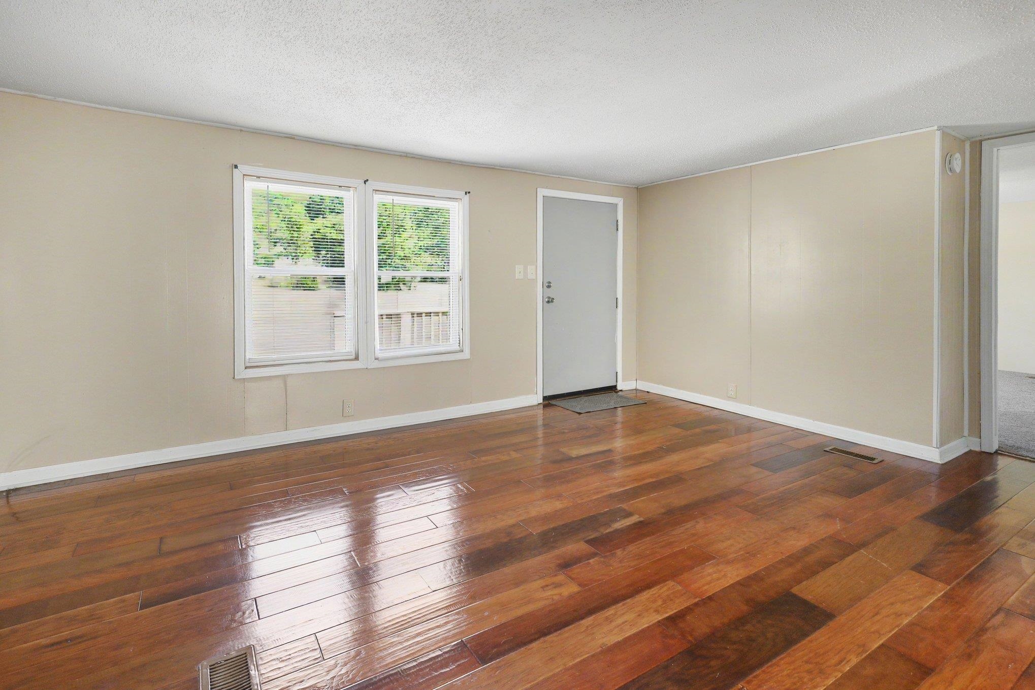 236 Angells Drive Property Photo 7