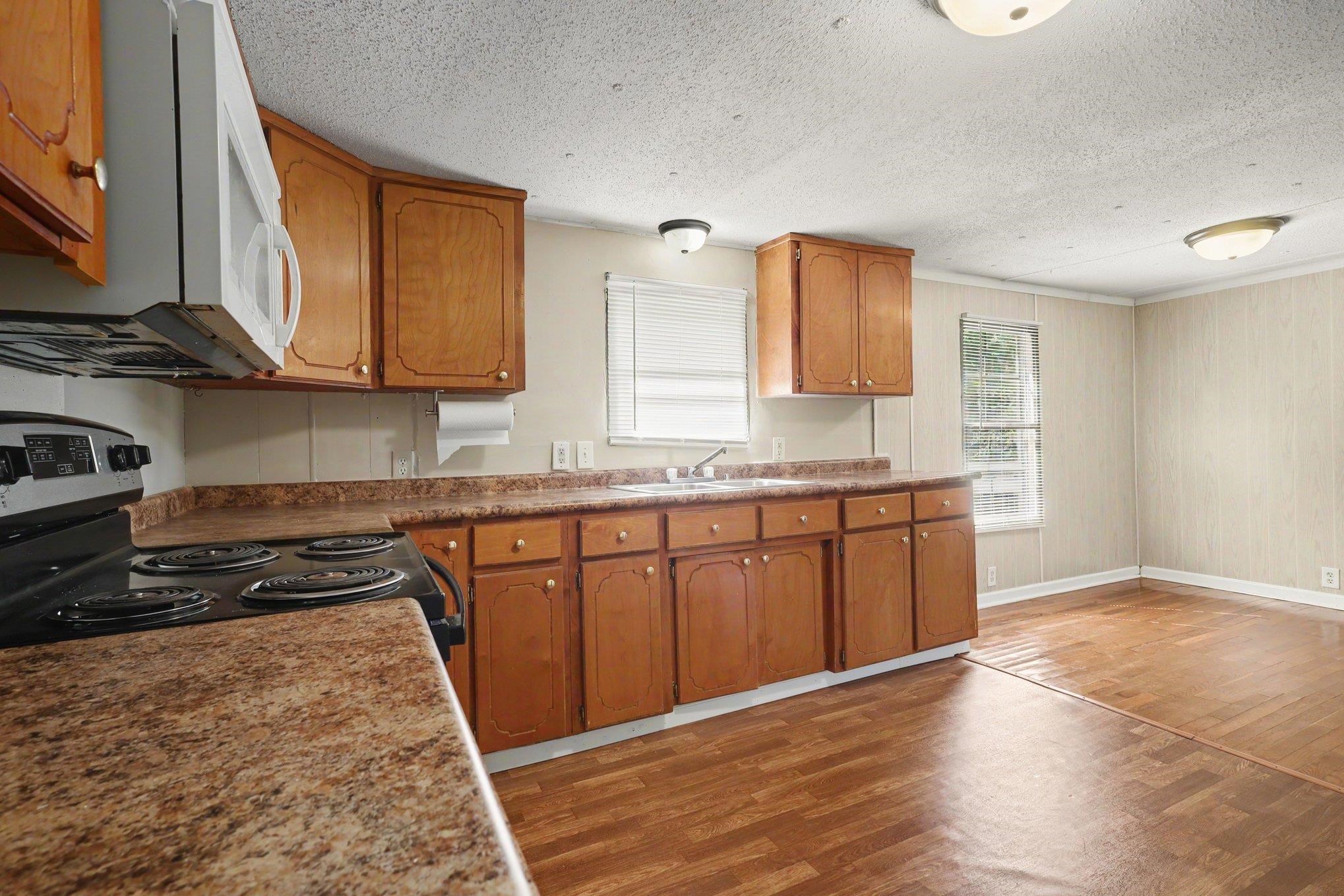 236 Angells Drive Property Photo 10