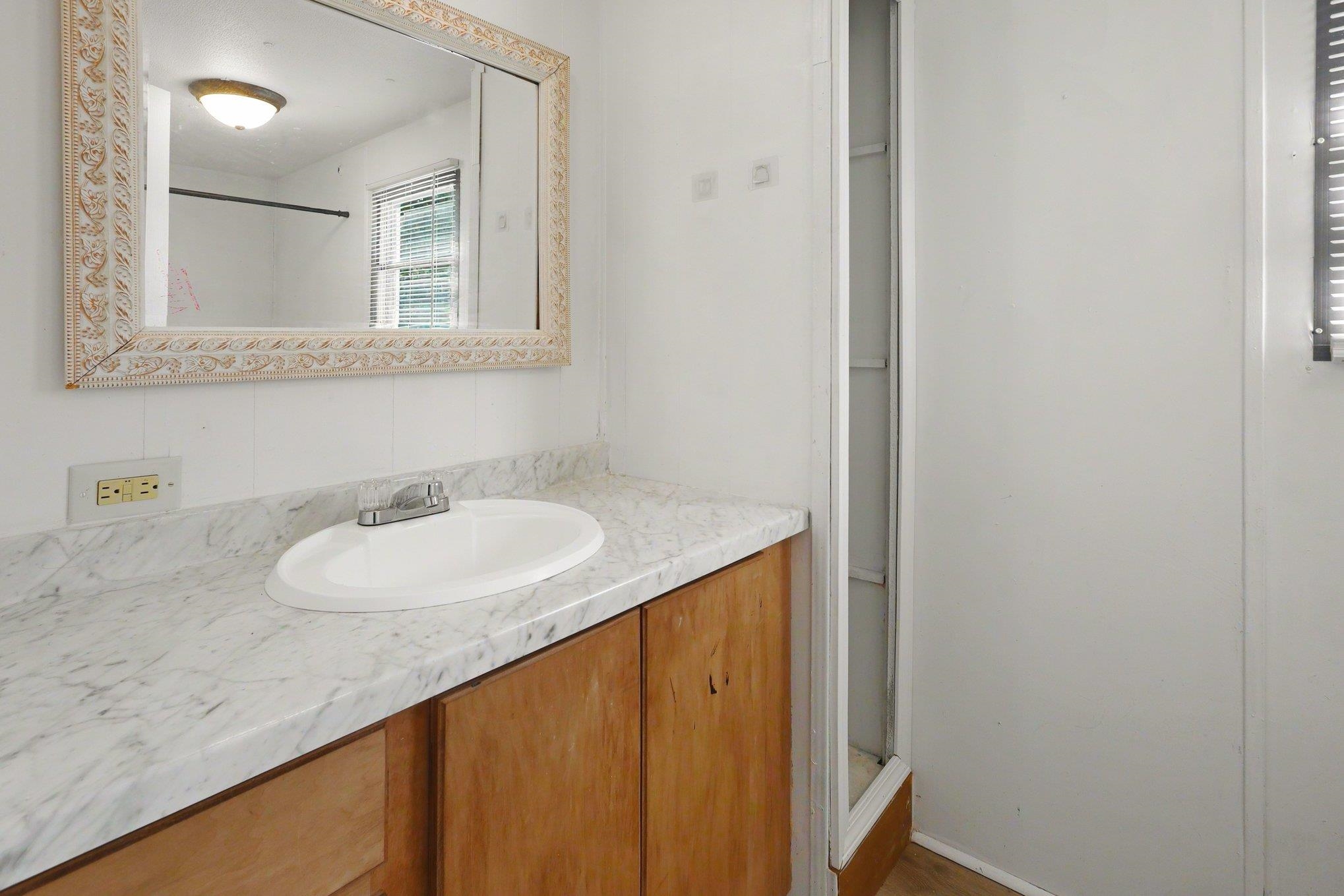 236 Angells Drive Property Photo 12