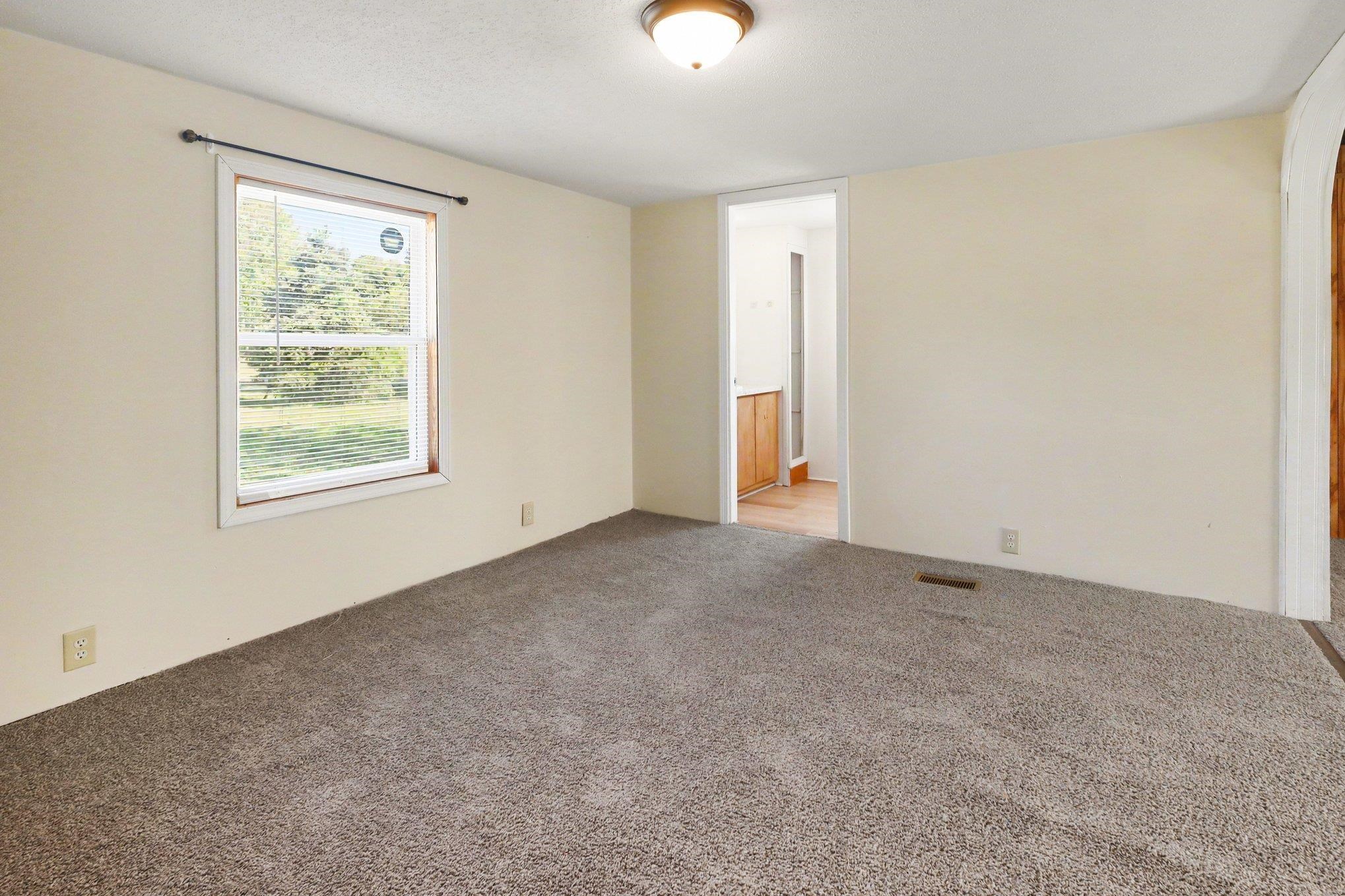 236 Angells Drive Property Photo 19