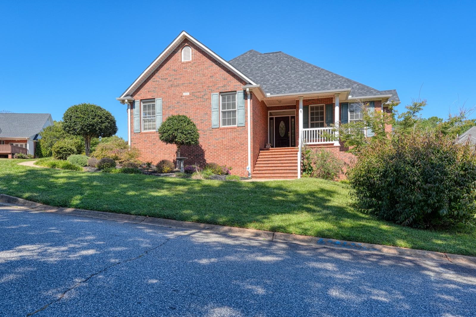 172 Roberts Meadow Loop Property Photo 1
