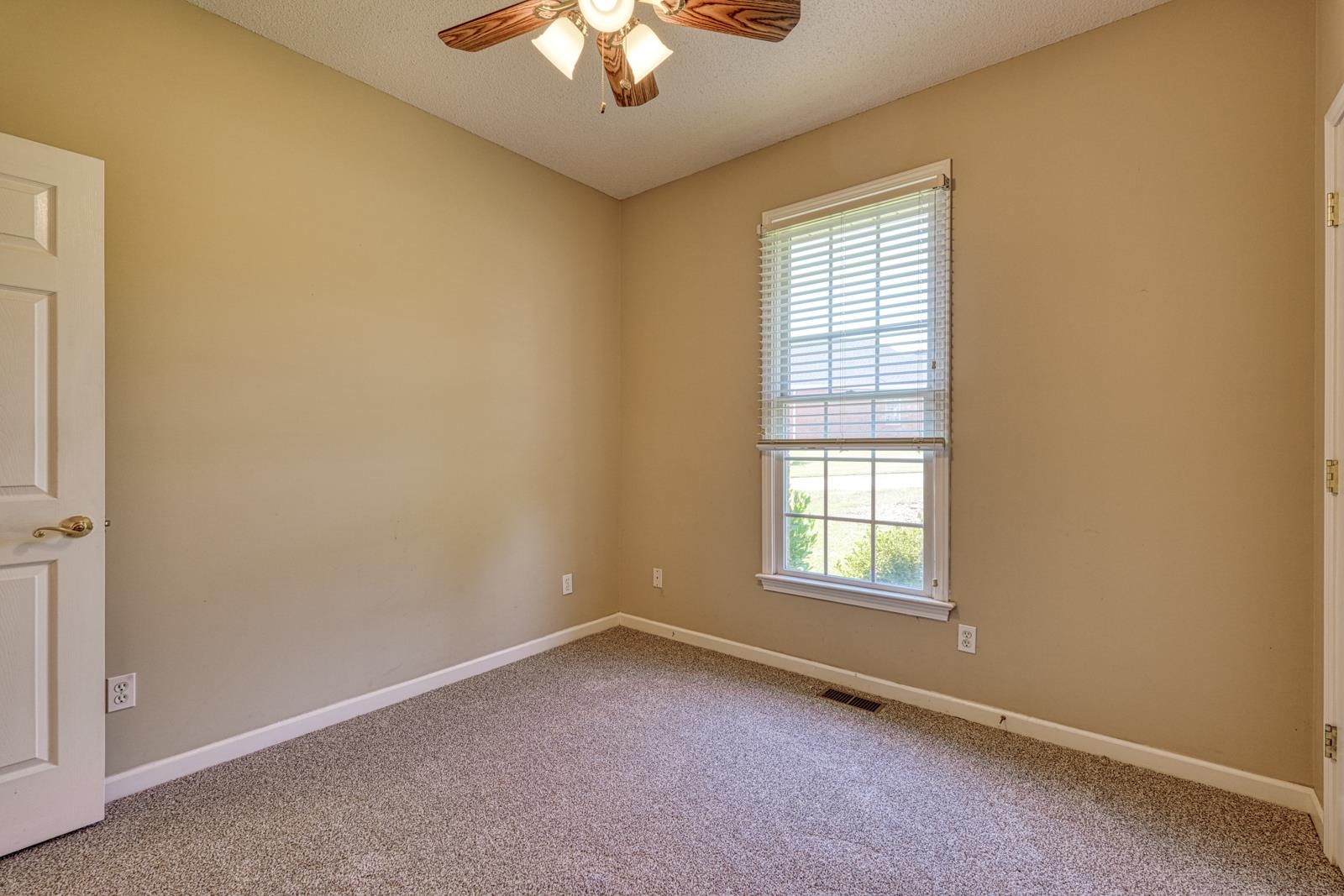 172 Roberts Meadow Loop Property Photo 31