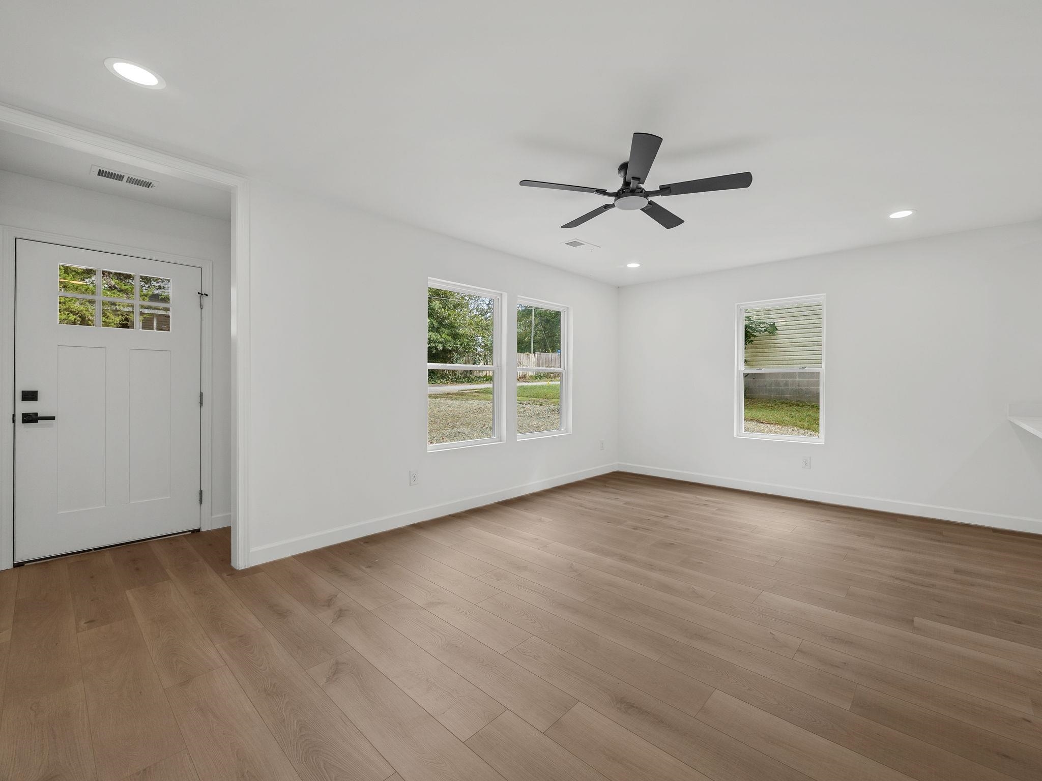 460 Eloise Drive Property Photo 12