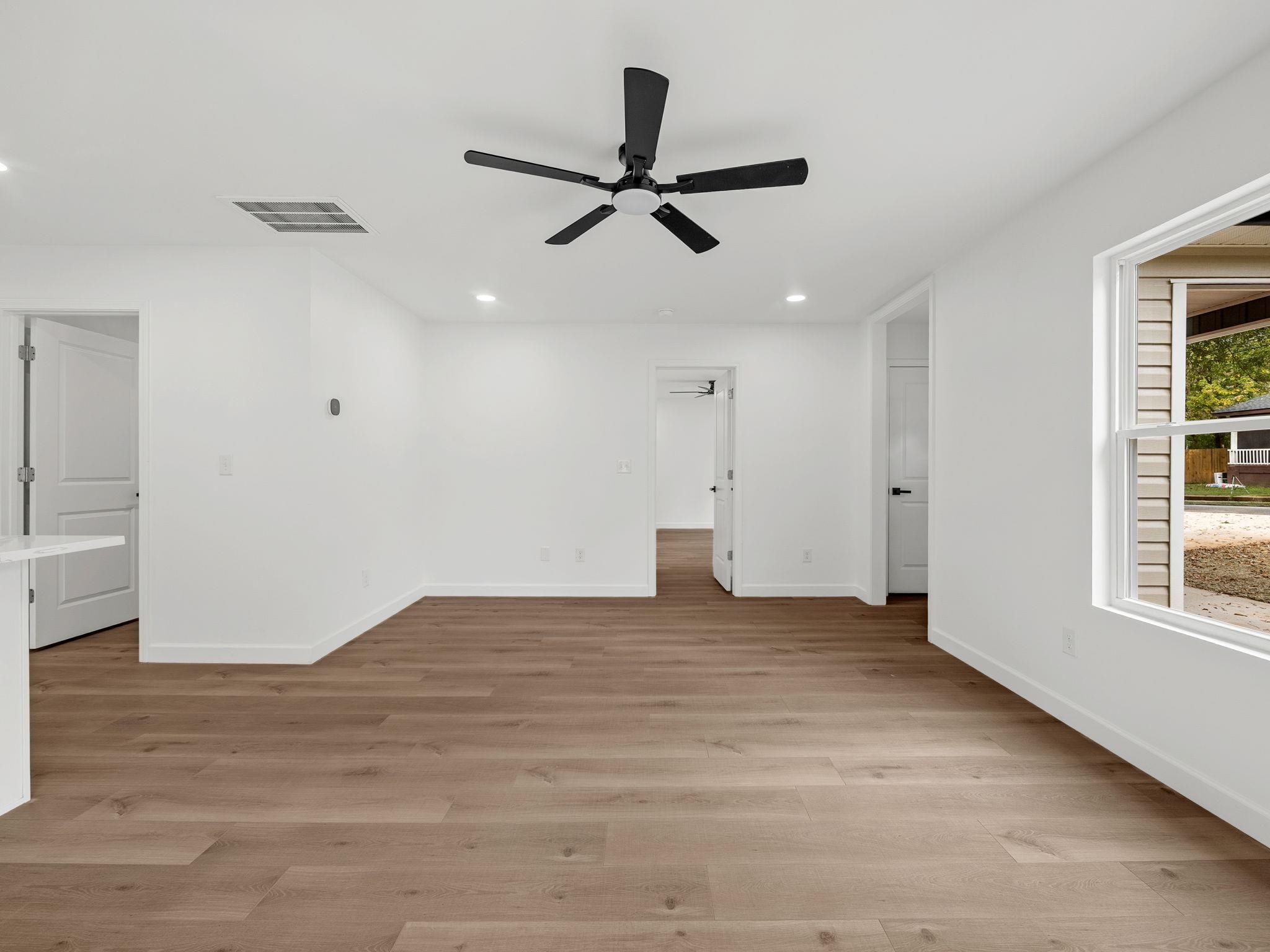 460 Eloise Drive Property Photo 14