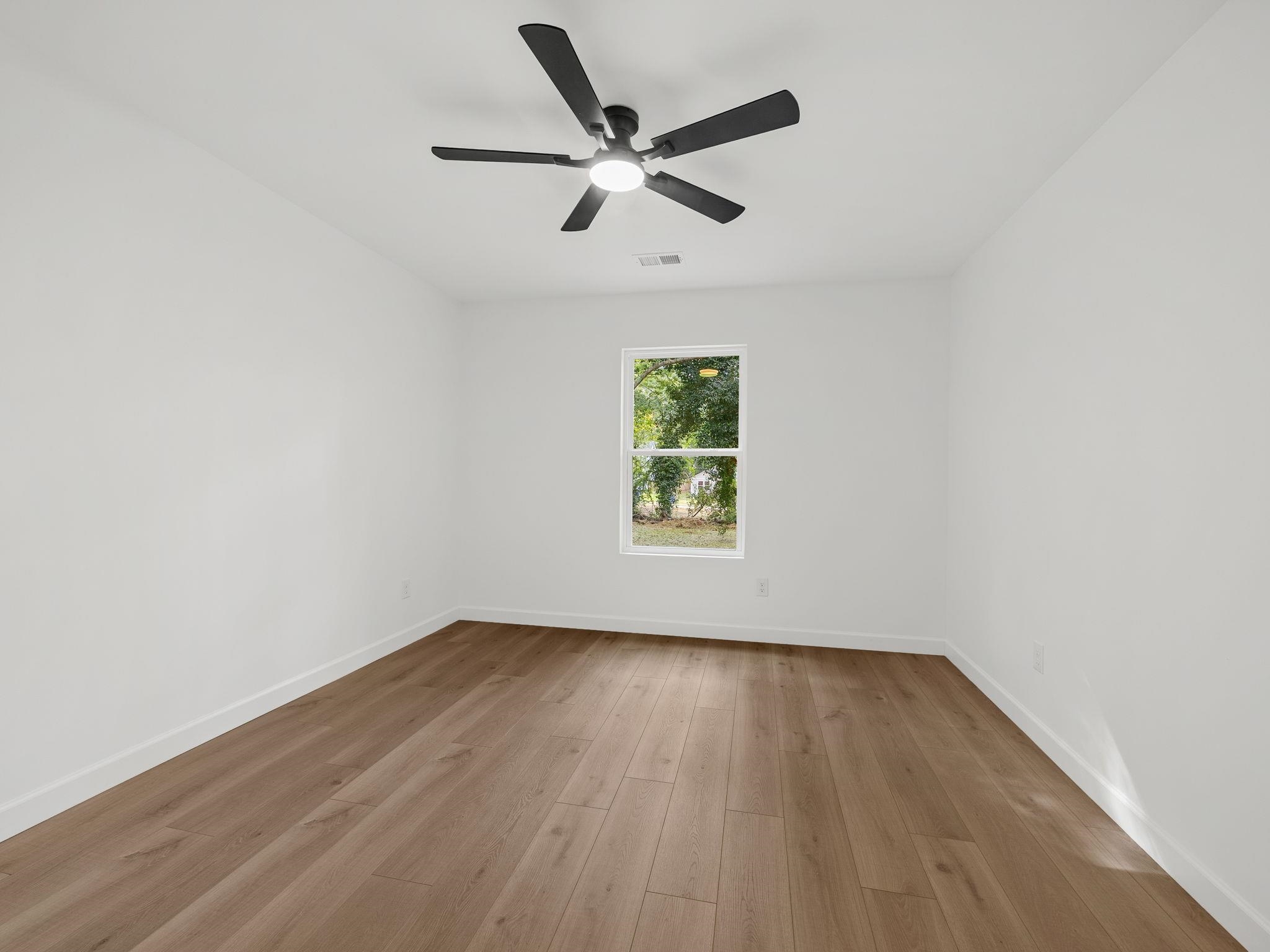460 Eloise Drive Property Photo 24