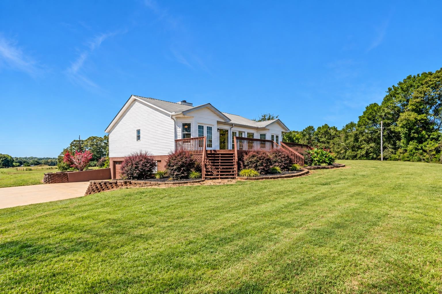 1298 Boggy Branch Road Property Photo 2