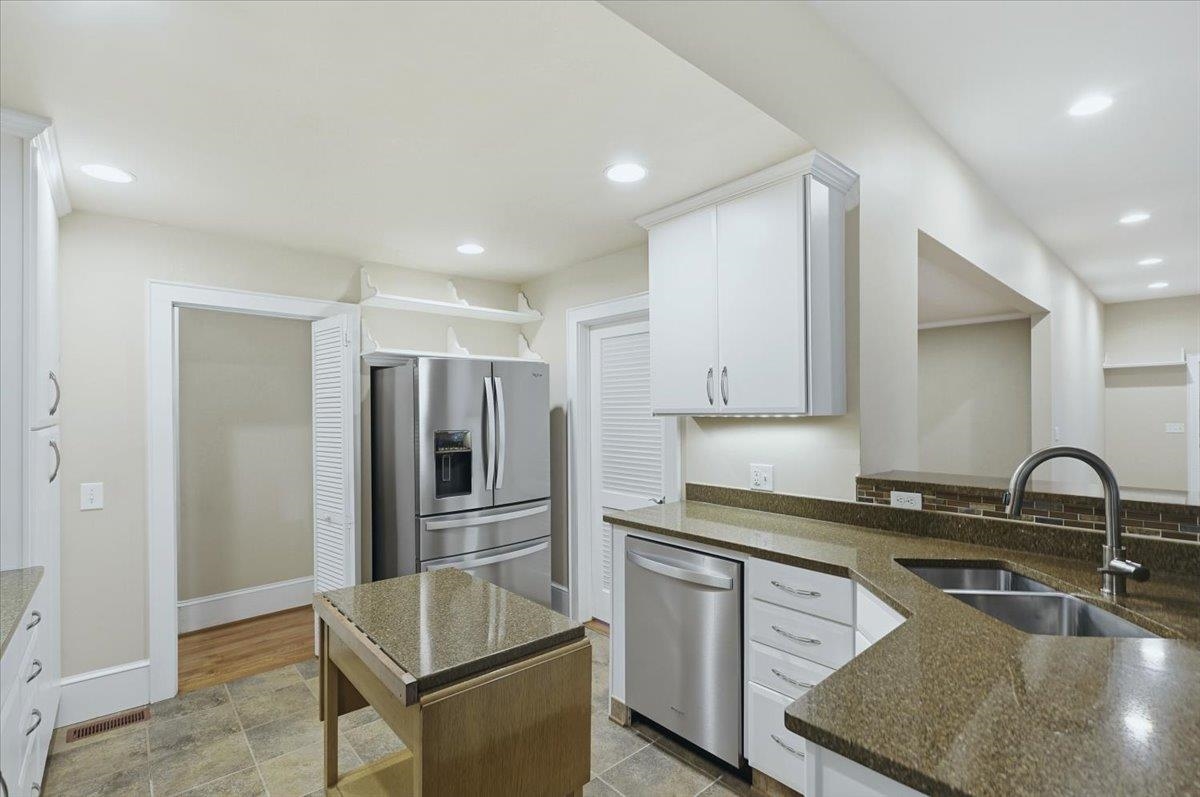 101 Riggs Drive Property Photo 11