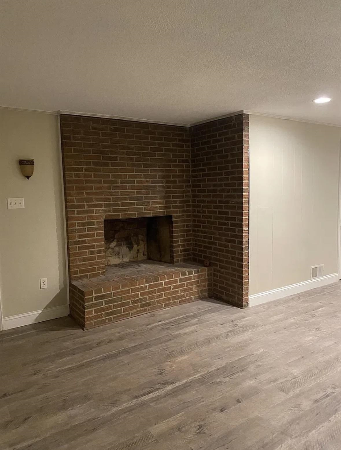 165 Campton Circle Property Photo 13