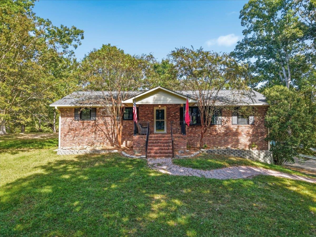 305 Stewart Road Property Photo 1