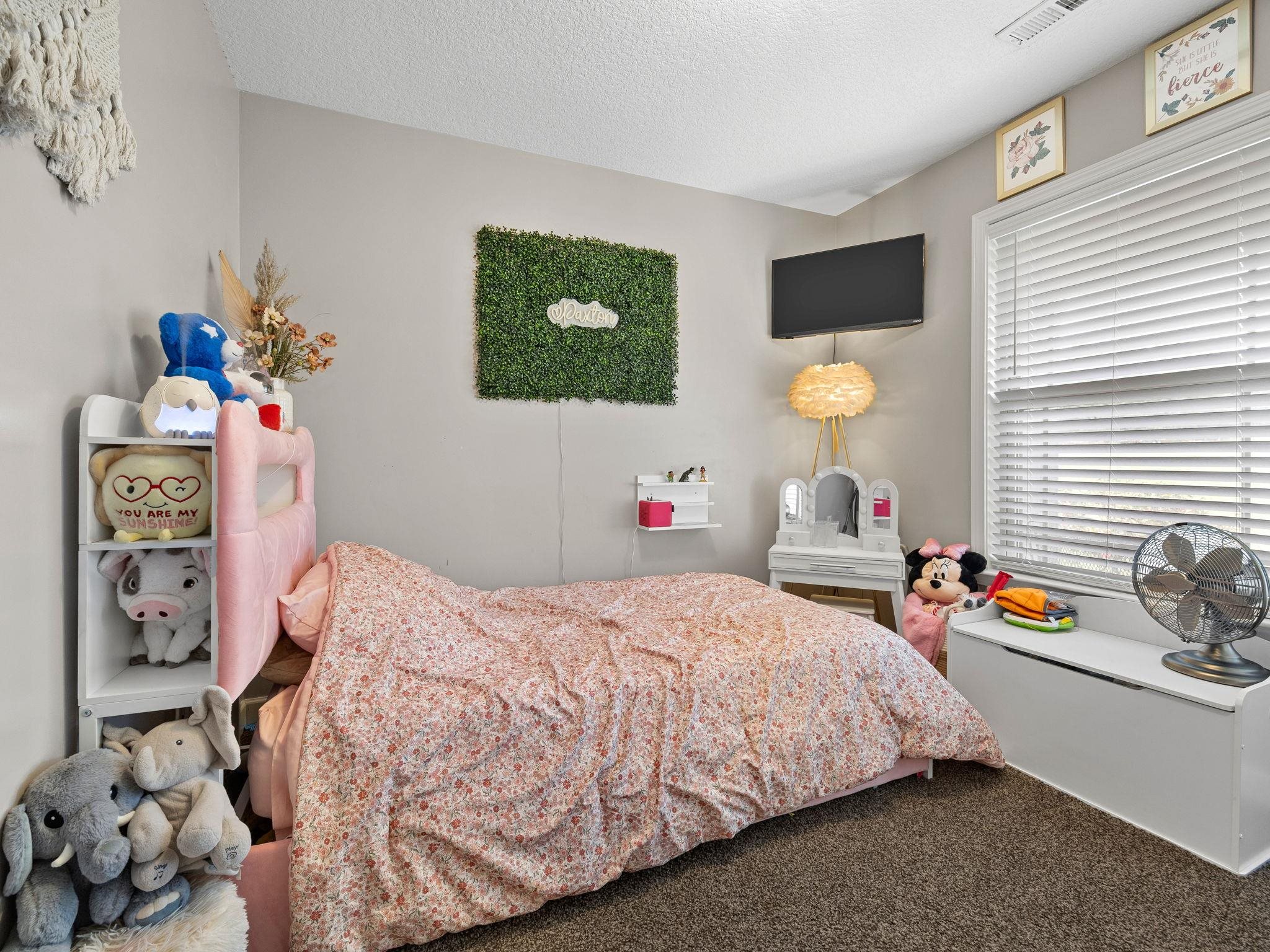 410 Roys Place Property Photo 33