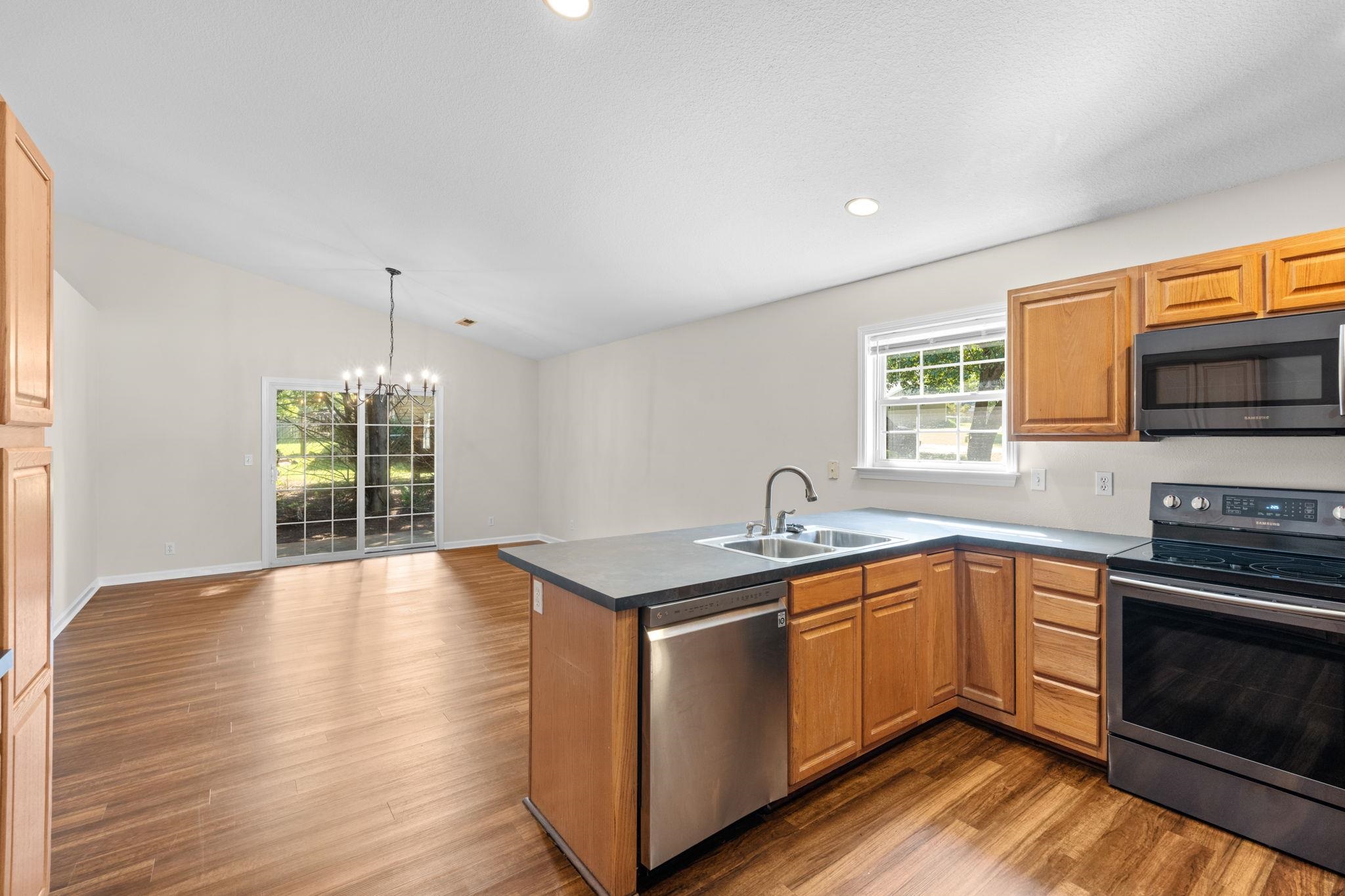 400 Panther Court Property Photo 9