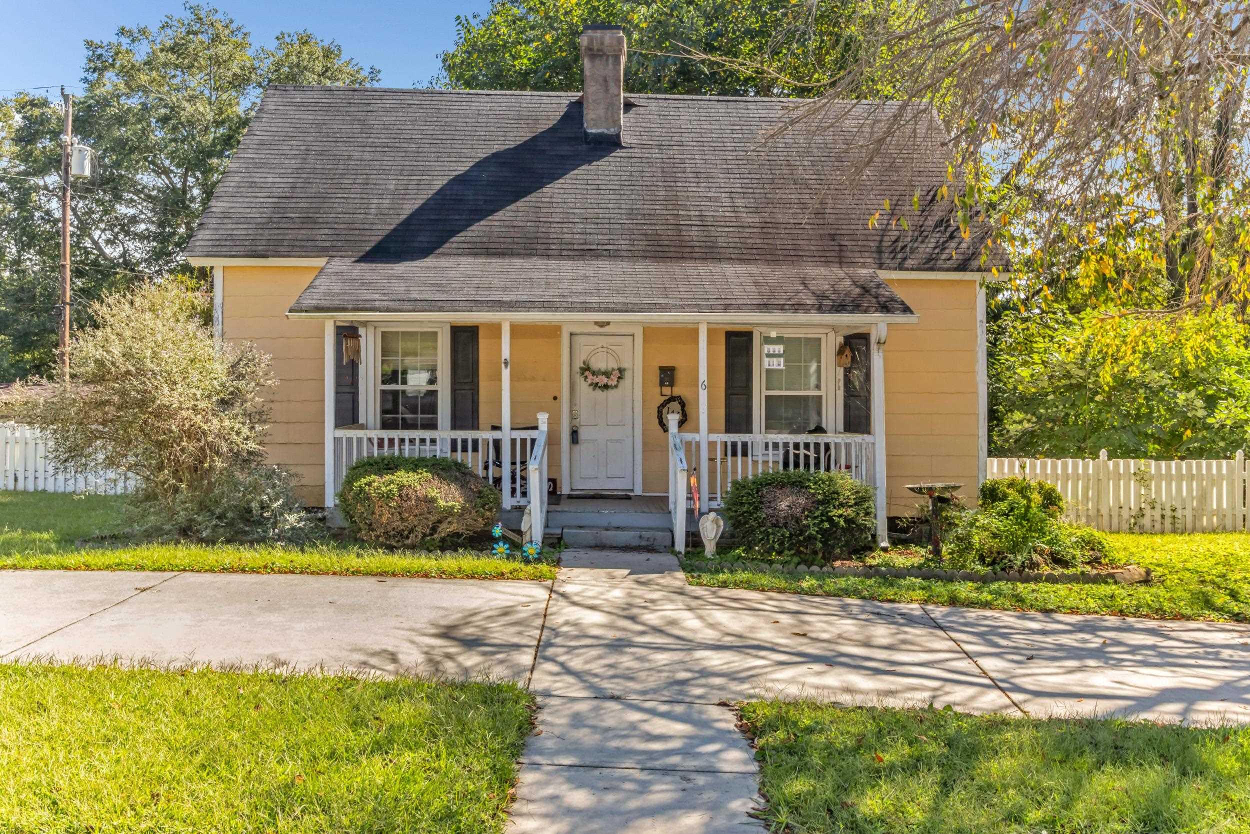 6 D Street Property Photo 1