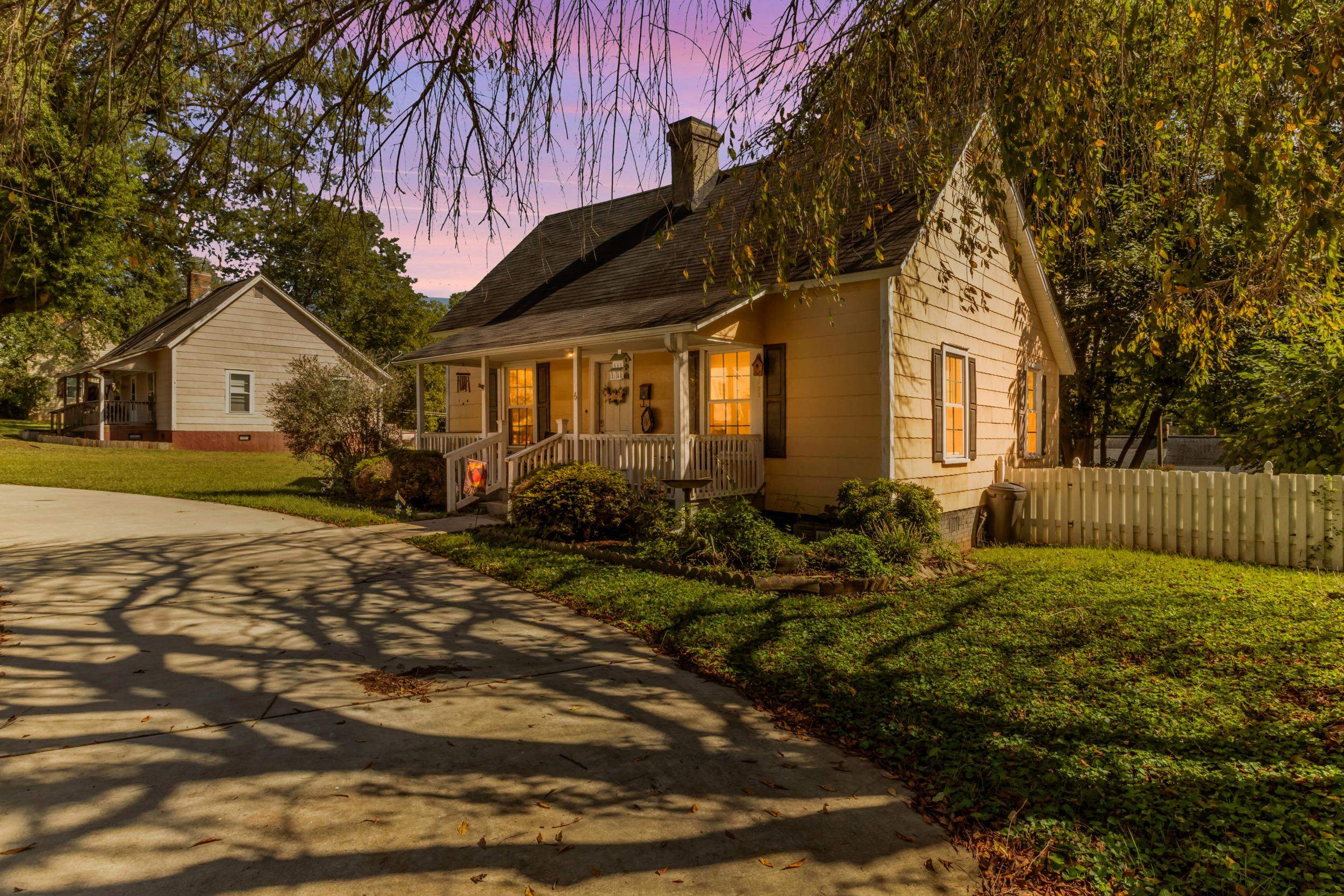 6 D Street Property Photo 4