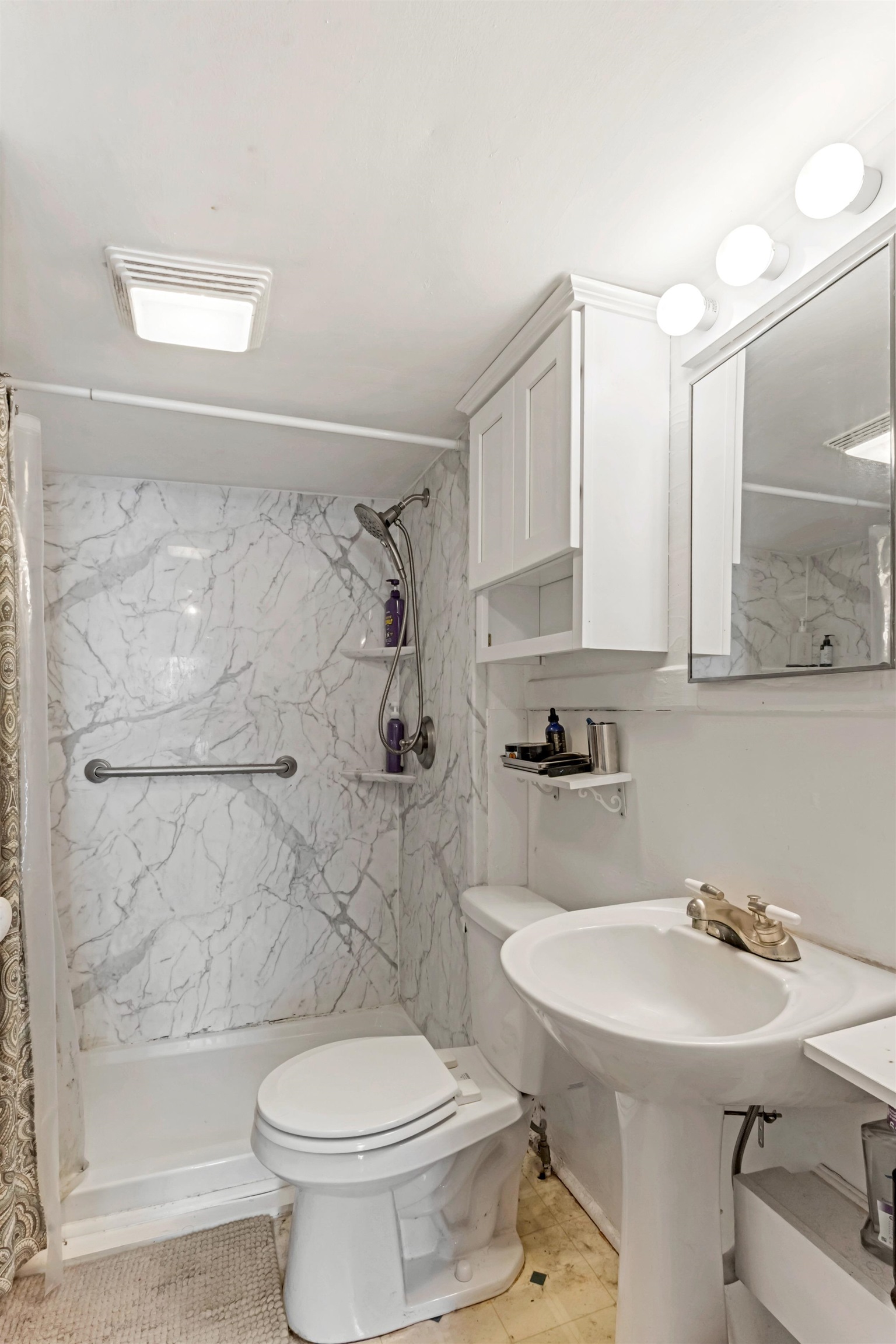 6 D Street Property Photo 5