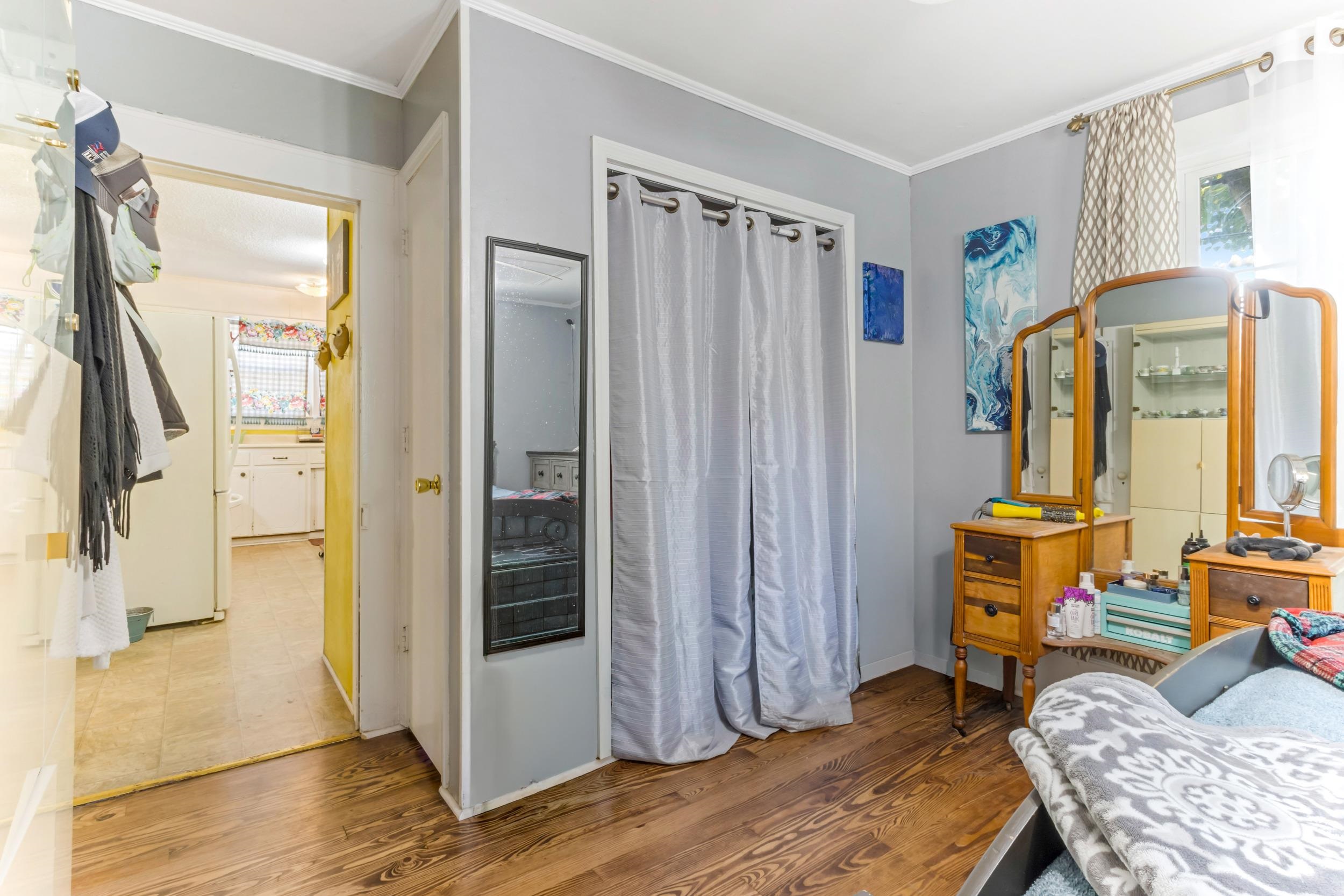 6 D Street Property Photo 16