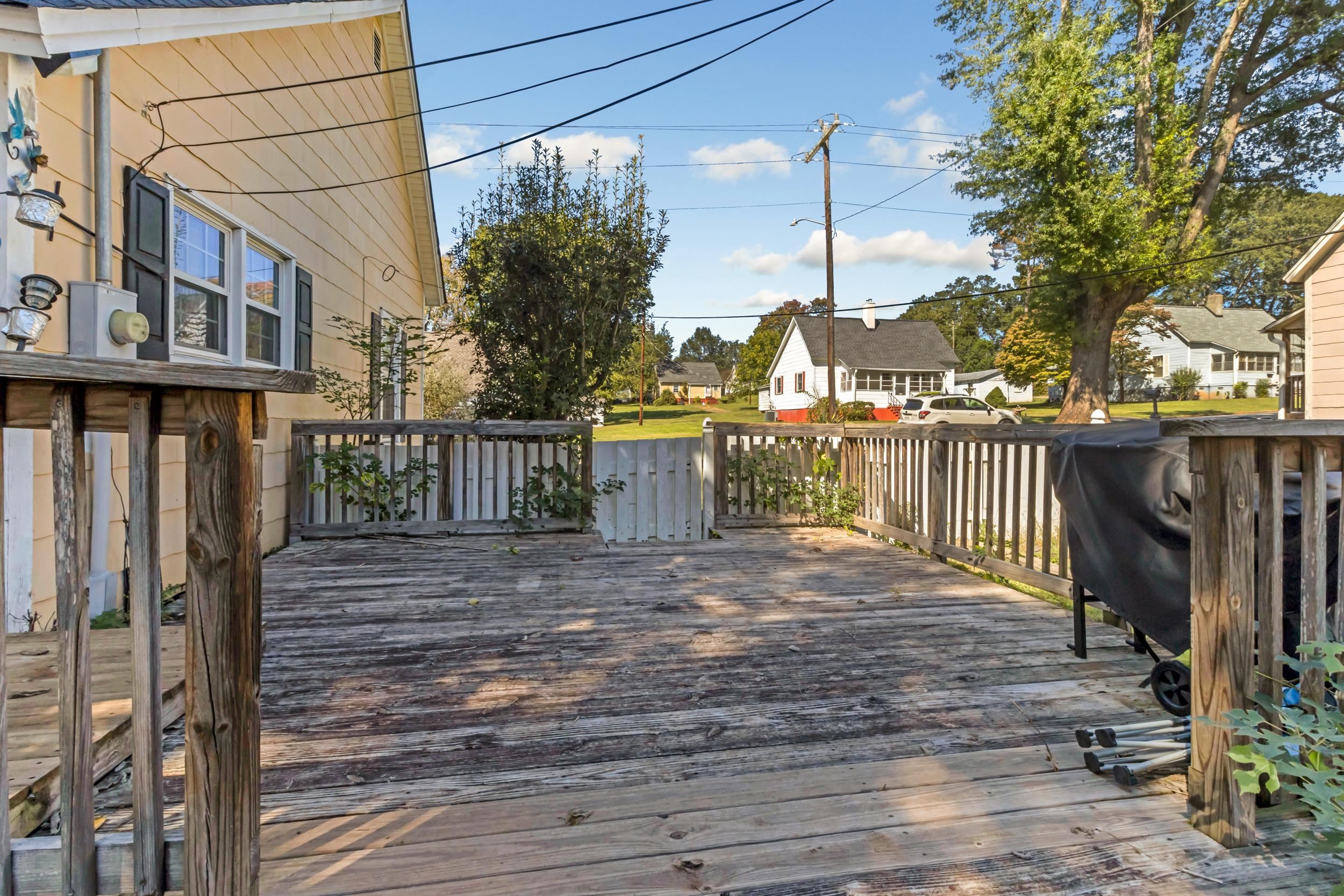 6 D Street Property Photo 18