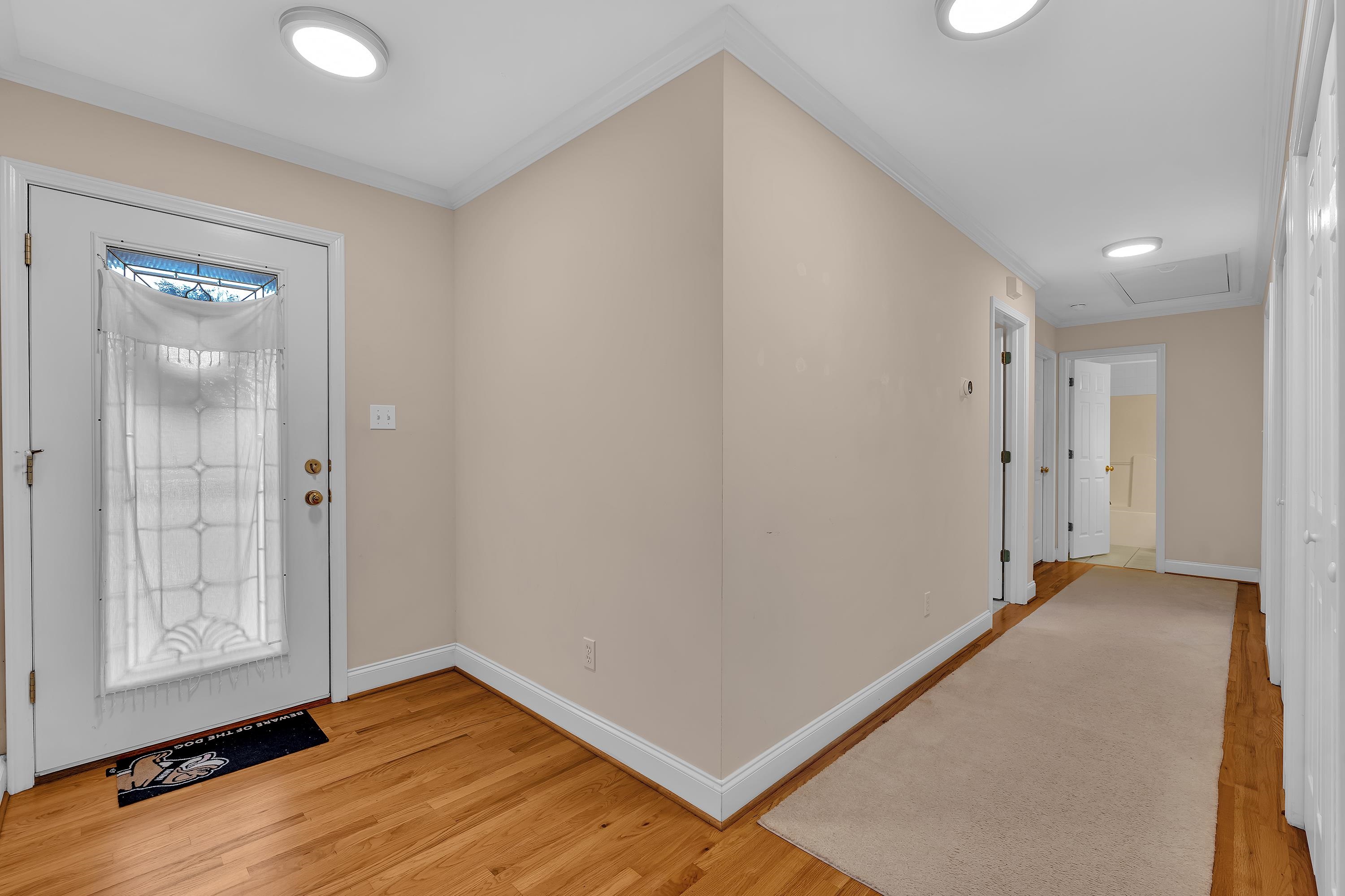 319 Cedar Bluff Drive Property Photo 2