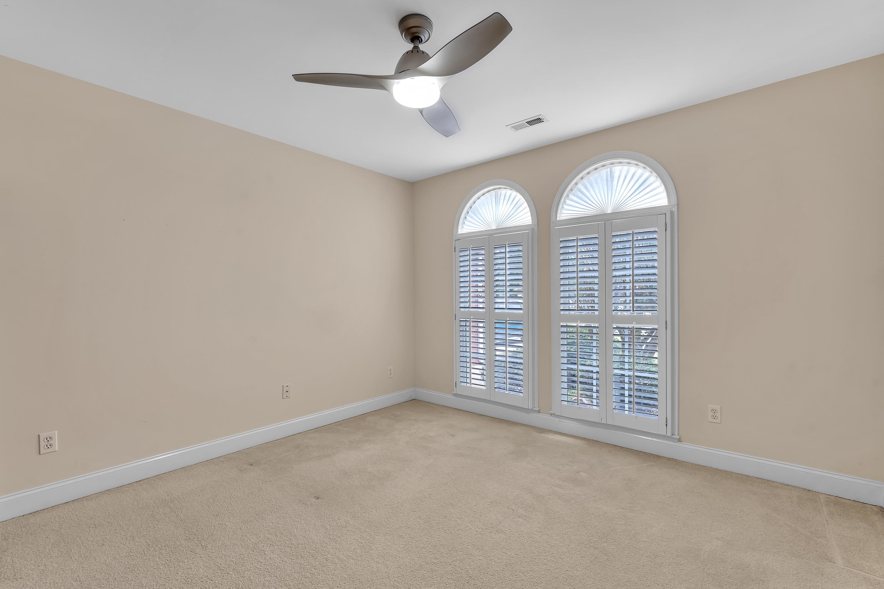 319 Cedar Bluff Drive Property Photo 17